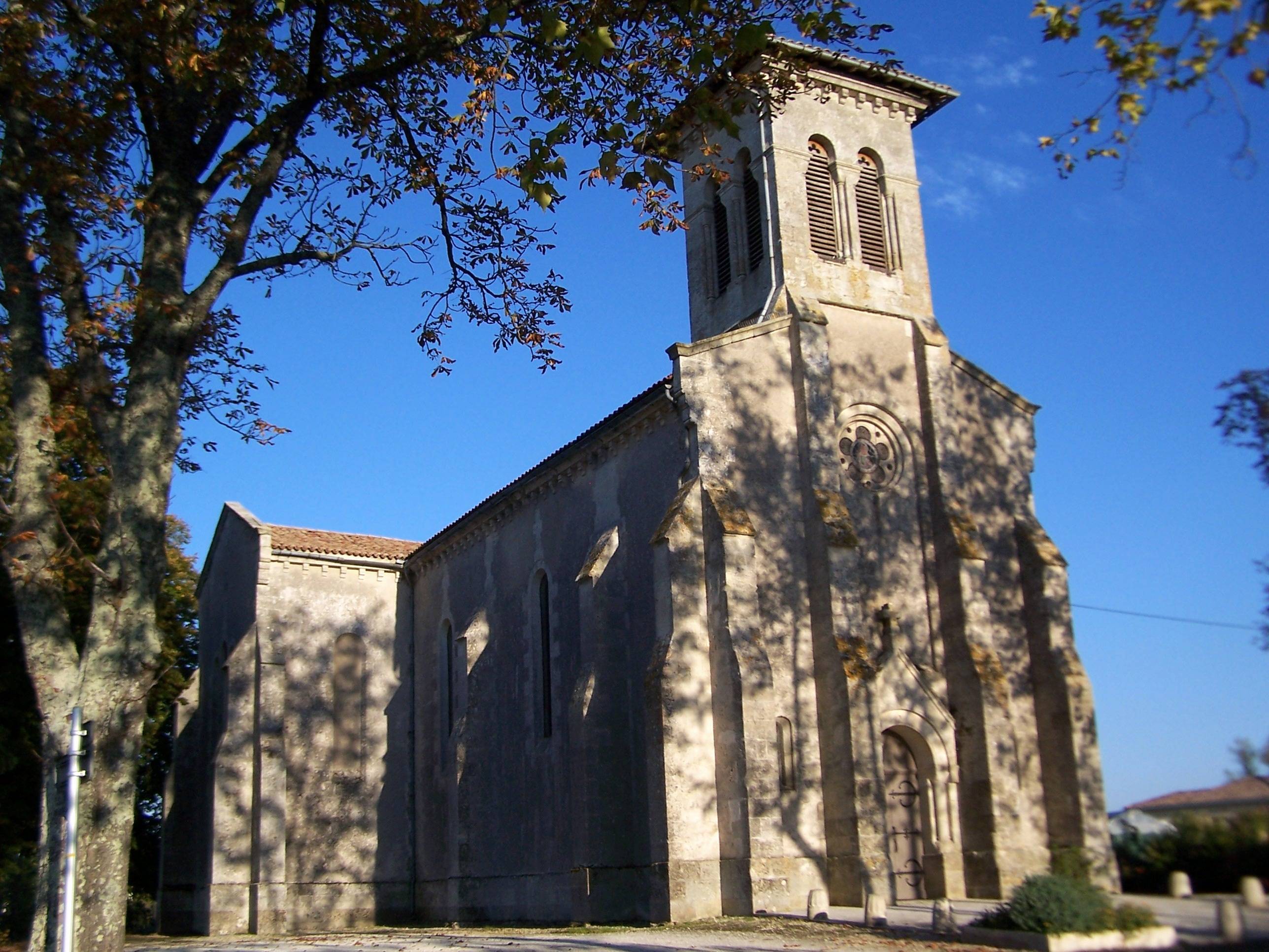 Photo de Church of Saint-Quitterie of Sainte-Gemme-Martaillac