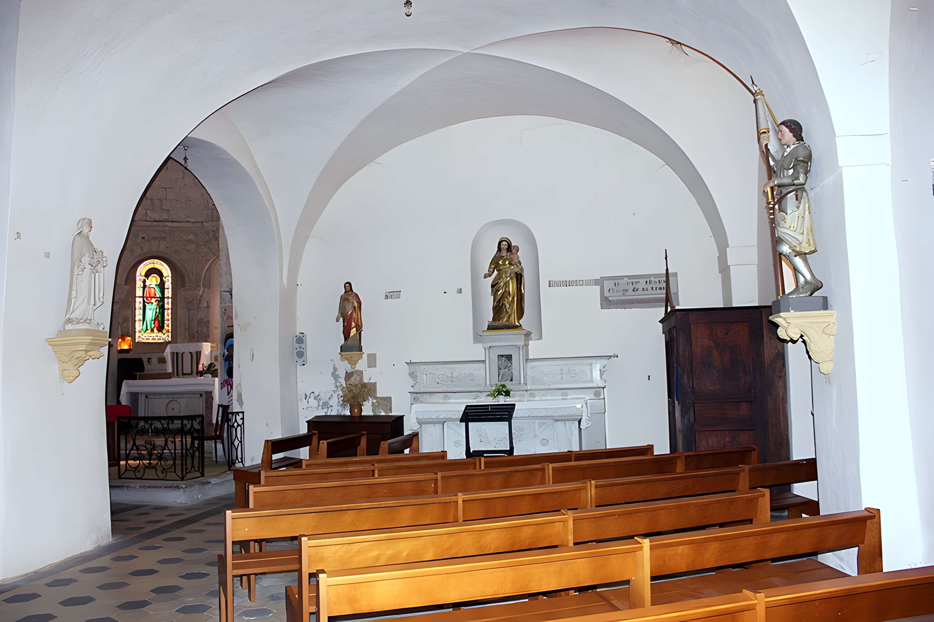 Église Notre-Dame-de-l'Annonciation de Vinezac