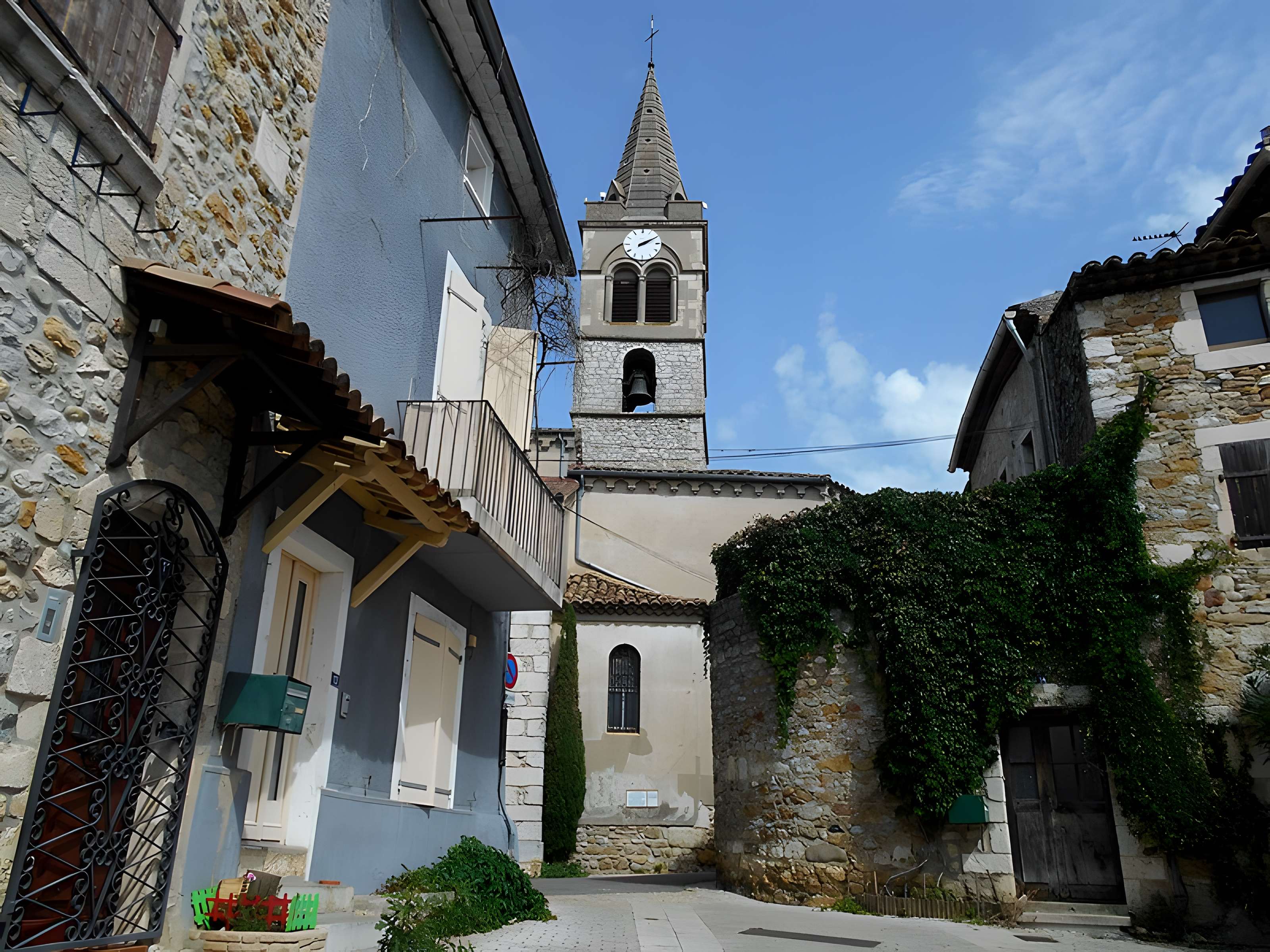 Église Notre-Dame-de-l'Annonciation de Vinezac