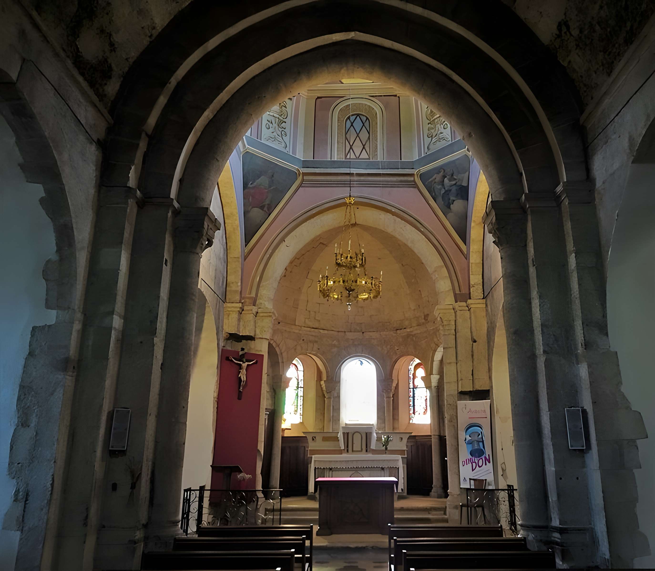 Église Notre-Dame-de-l'Annonciation de Vinezac
