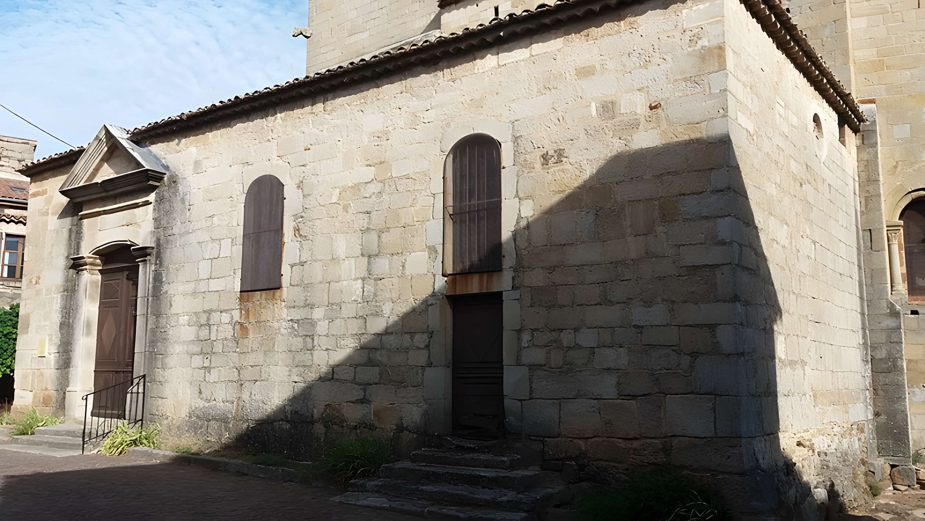 Église Notre-Dame-de-l'Annonciation de Vinezac