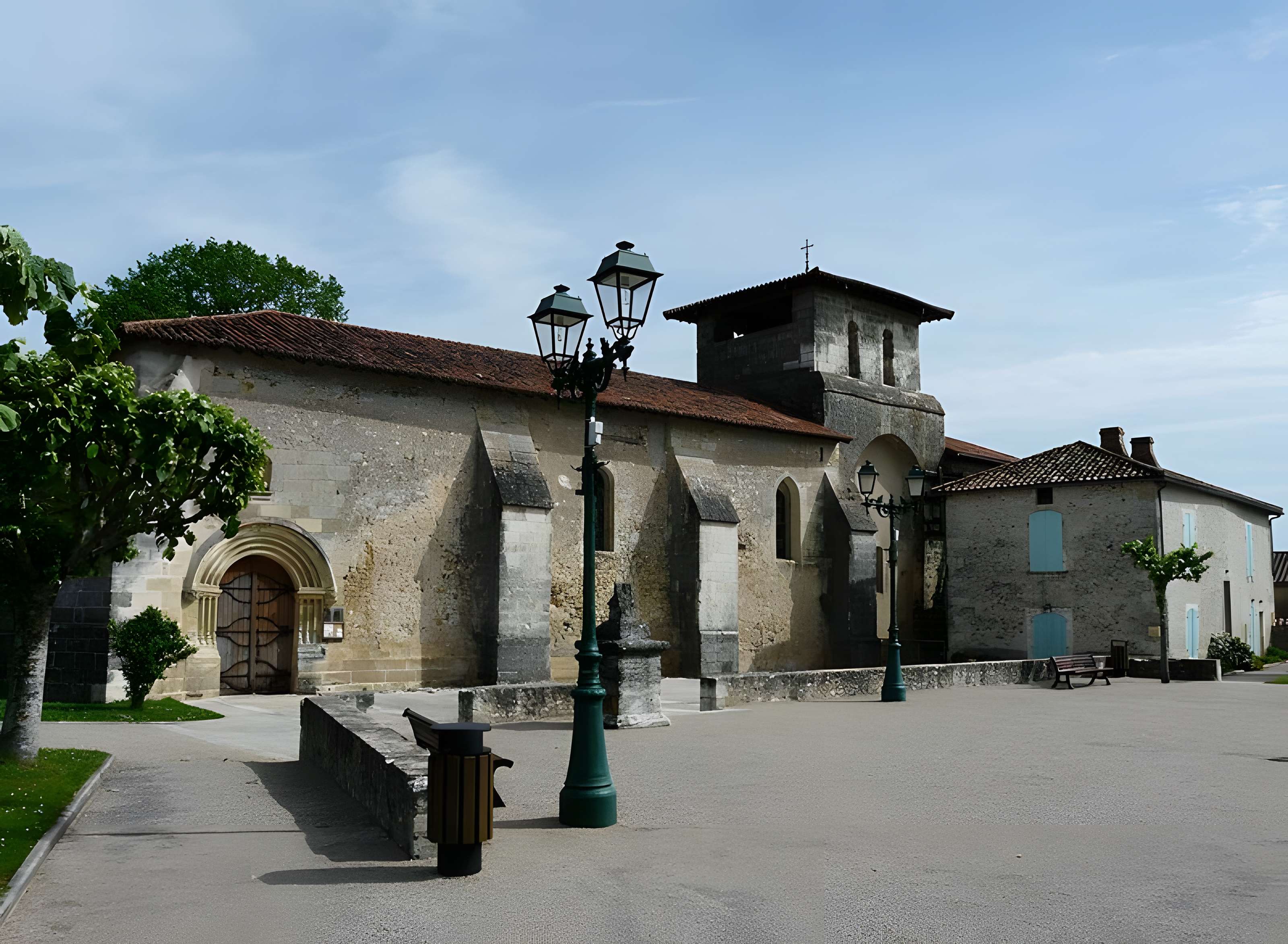 Église Notre-Dame-de-l'Assomption d'Atur 