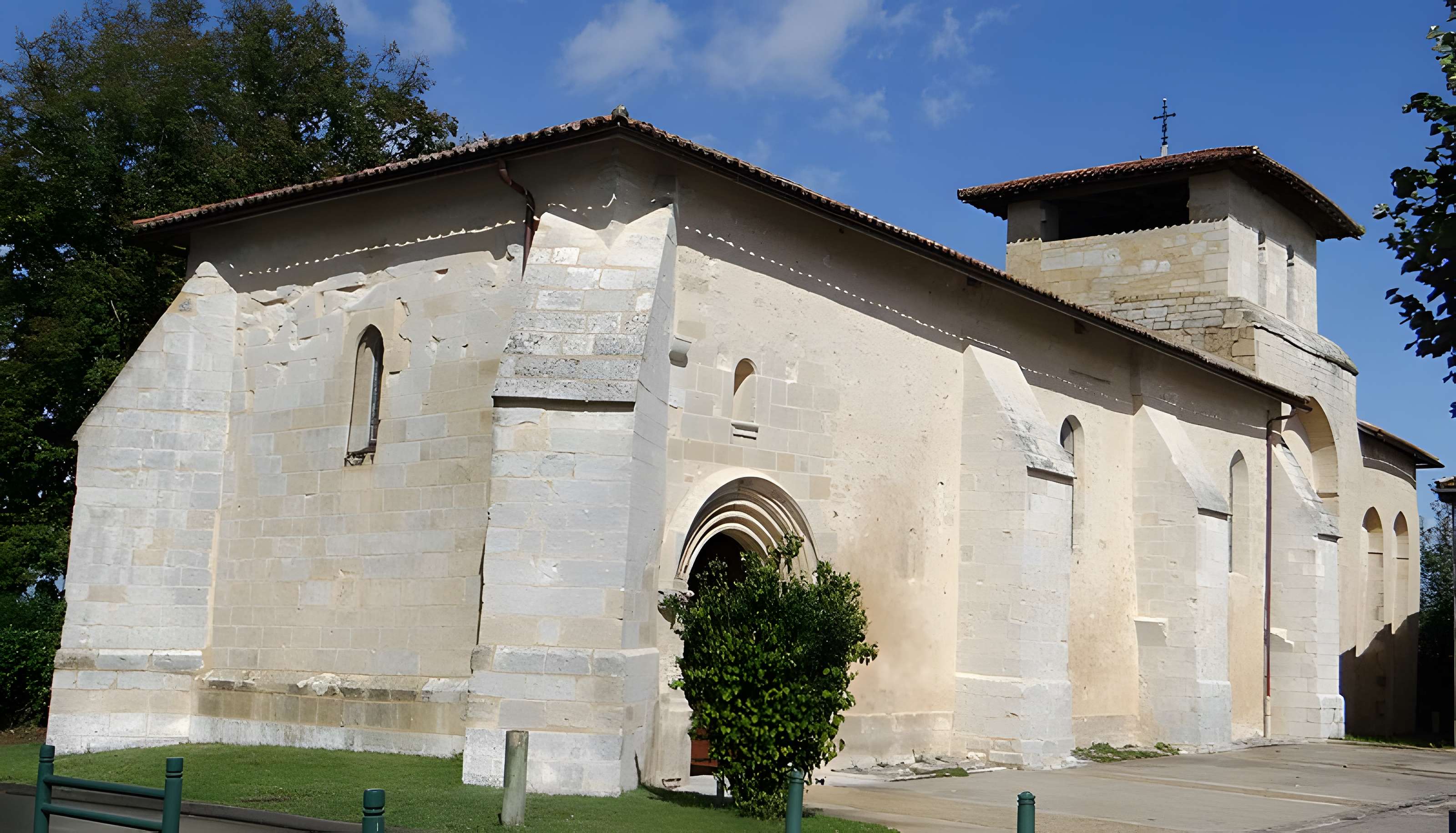 Église Notre-Dame-de-l'Assomption d'Atur