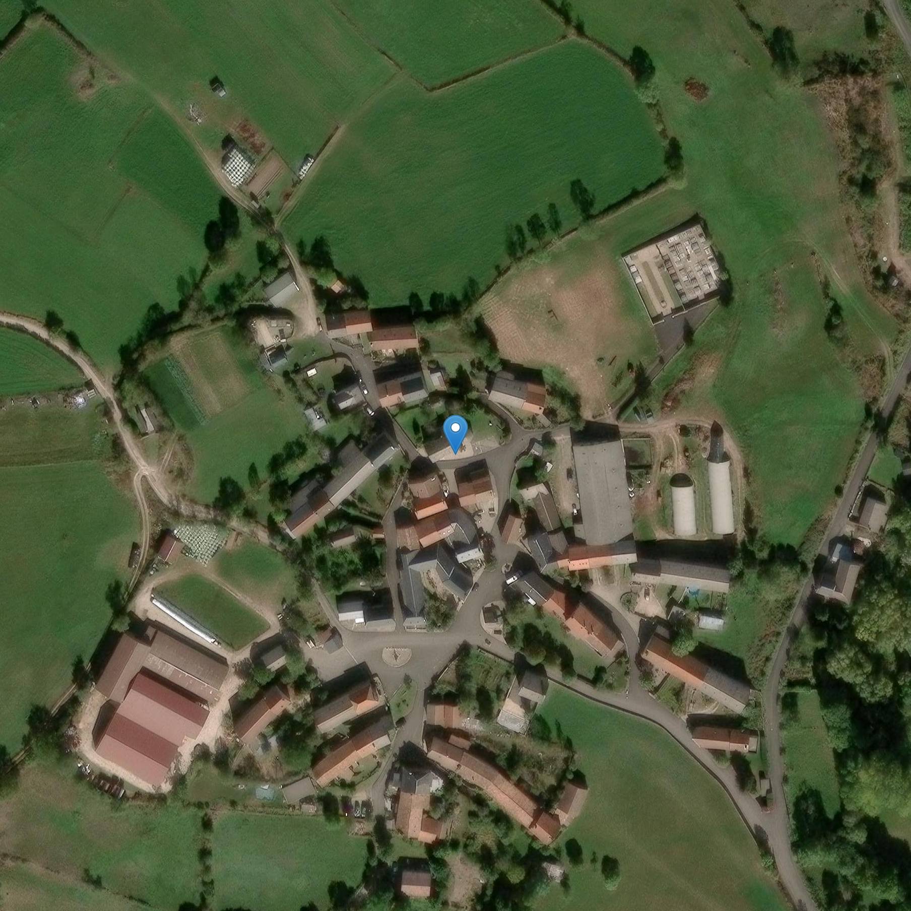 Photo de Church of Saints Peter and Paul of Chaulhac