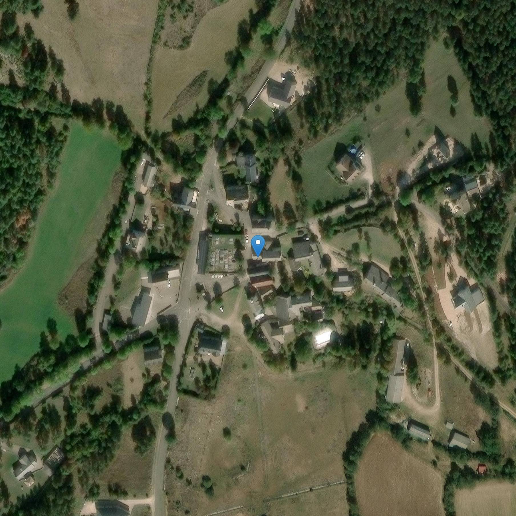 Photo de Kerk van Saint Bartholomew van La Tieule