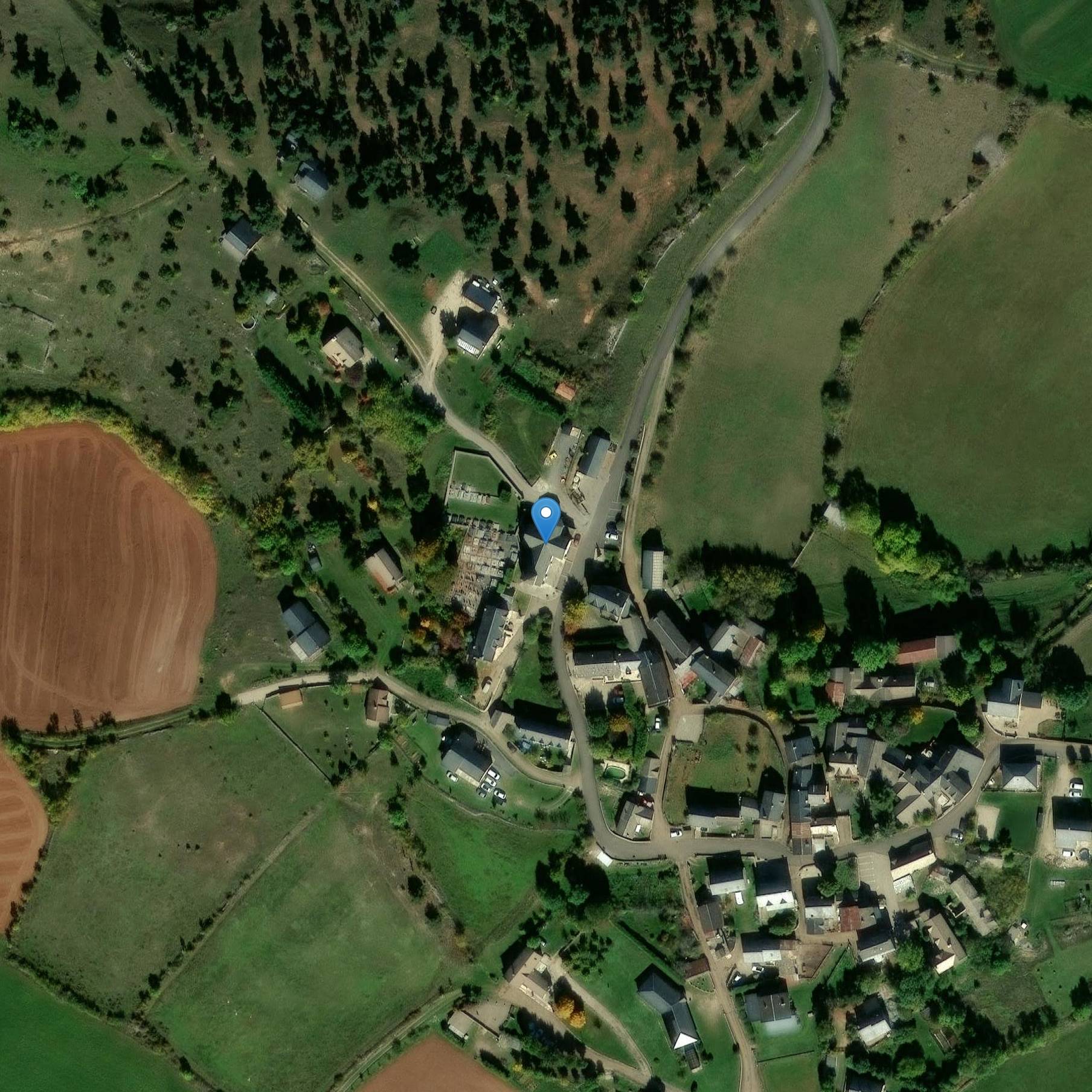 Photo de Église Saint-Côme-et-Saint-Damien de Mas-Saint-Chély