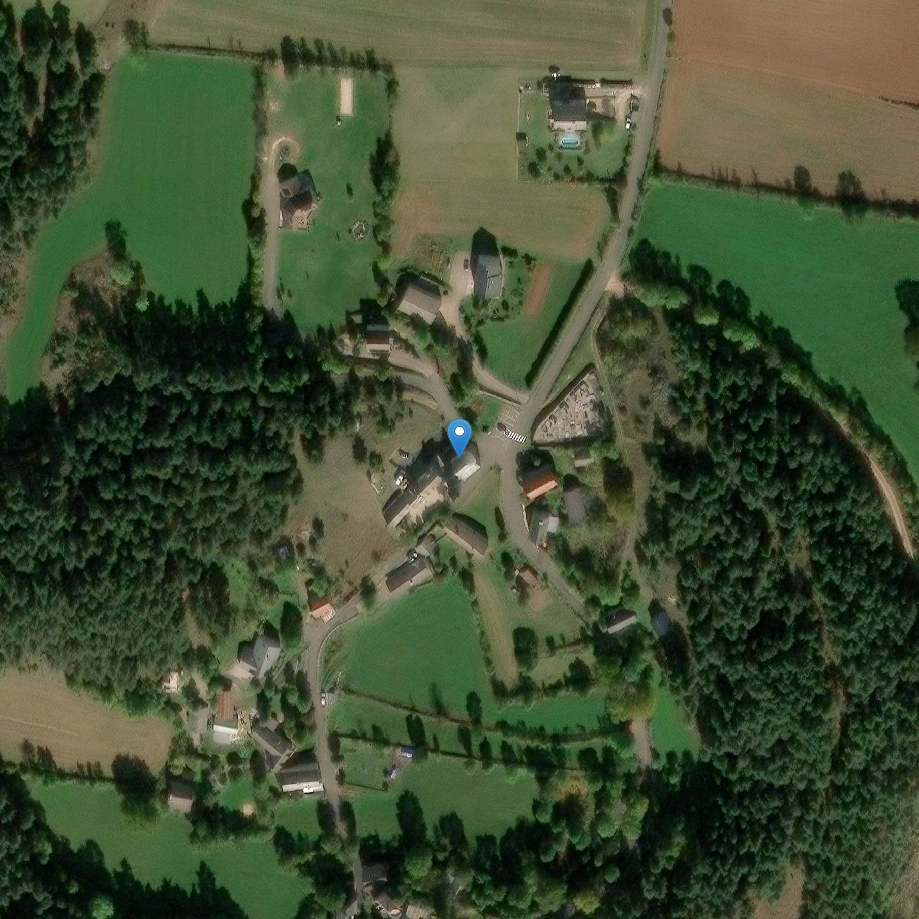 Photo de Kerk van het Heilige Hart van Jezus van de Piguière