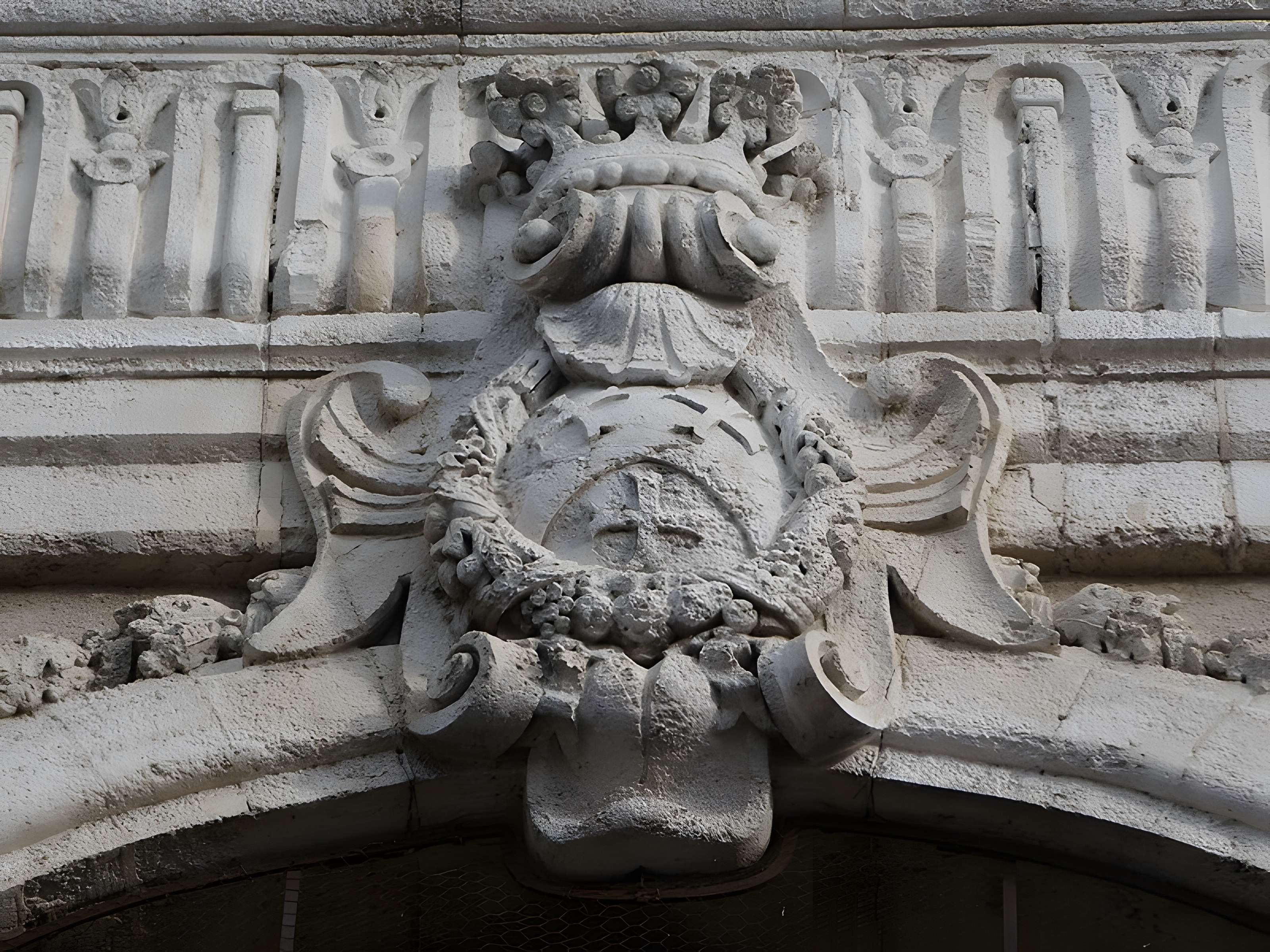 Église Notre-Dame-de-l'Assomption de Neuville-sur-Saône