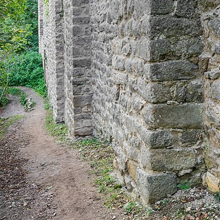 Photo de Église Notre-Dame-de-Laval de Peyrusse-le-Roc