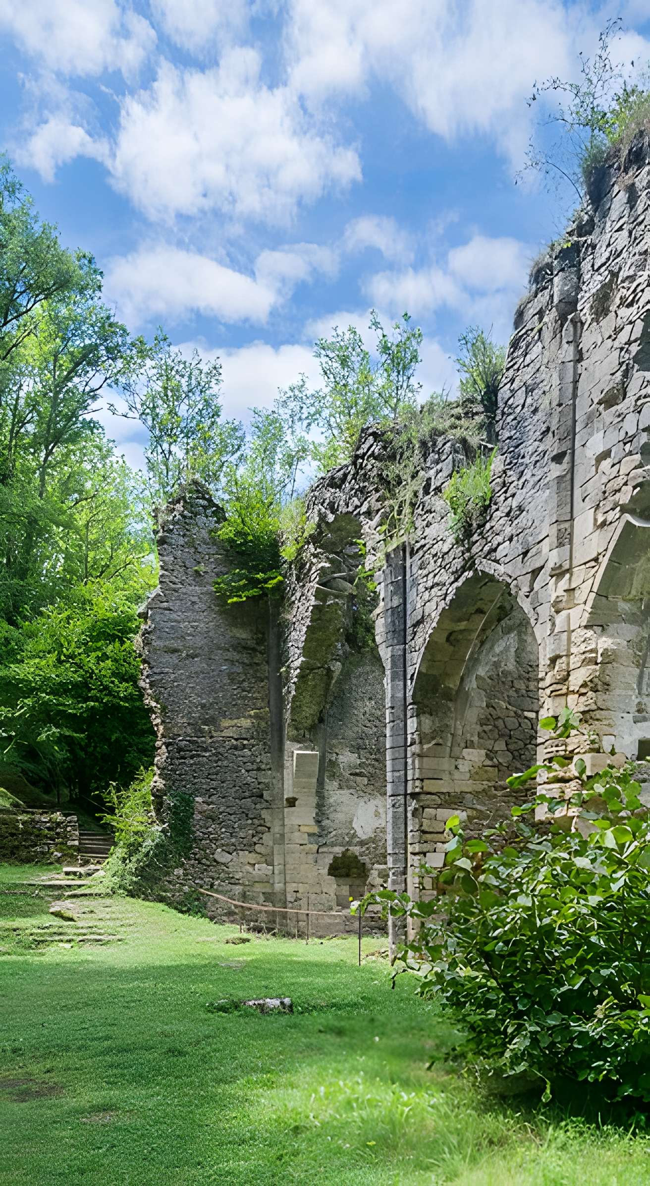 Église Notre-Dame-de-Laval de Peyrusse-le-Roc
