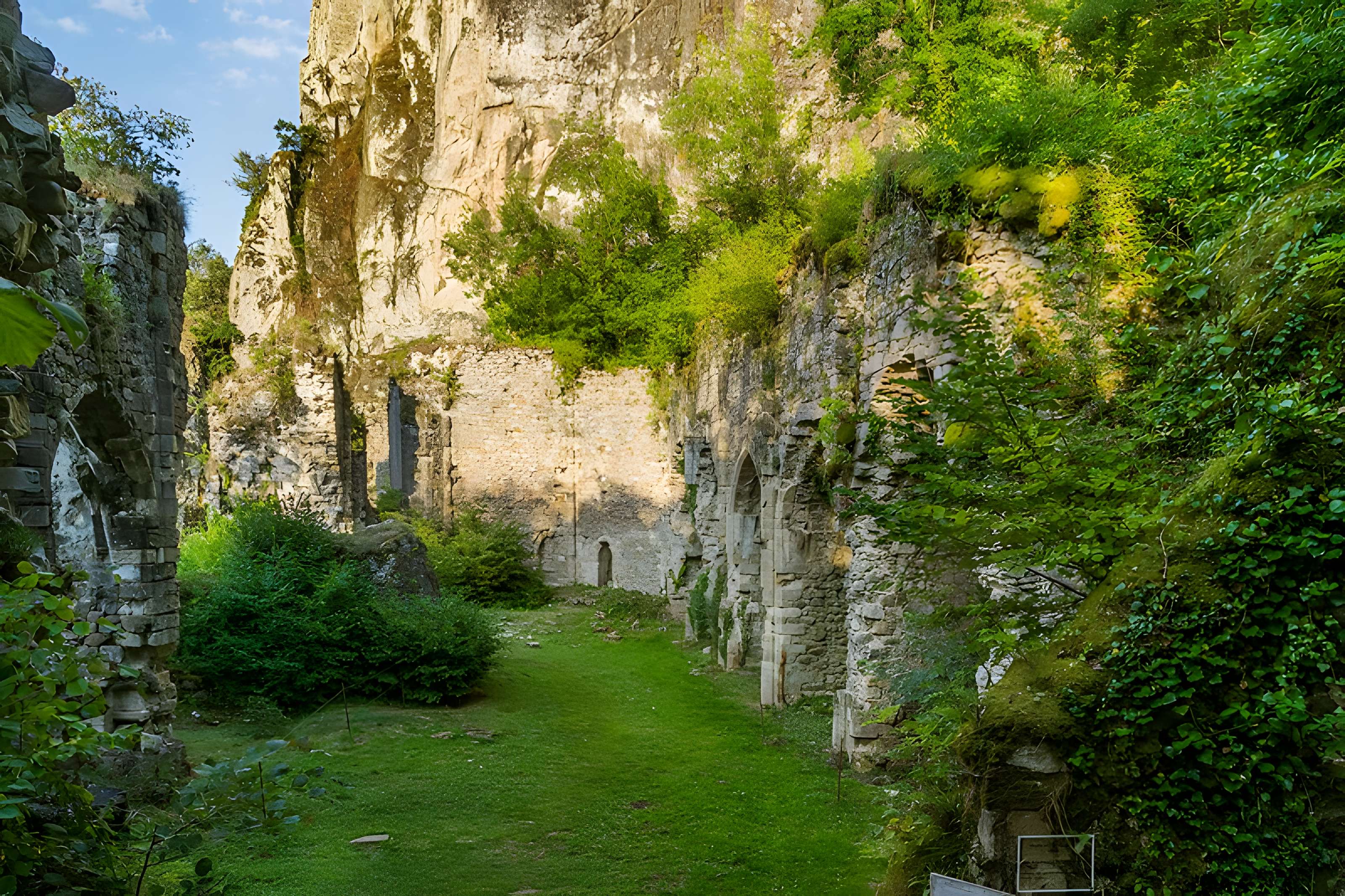 Église Notre-Dame-de-Laval de Peyrusse-le-Roc