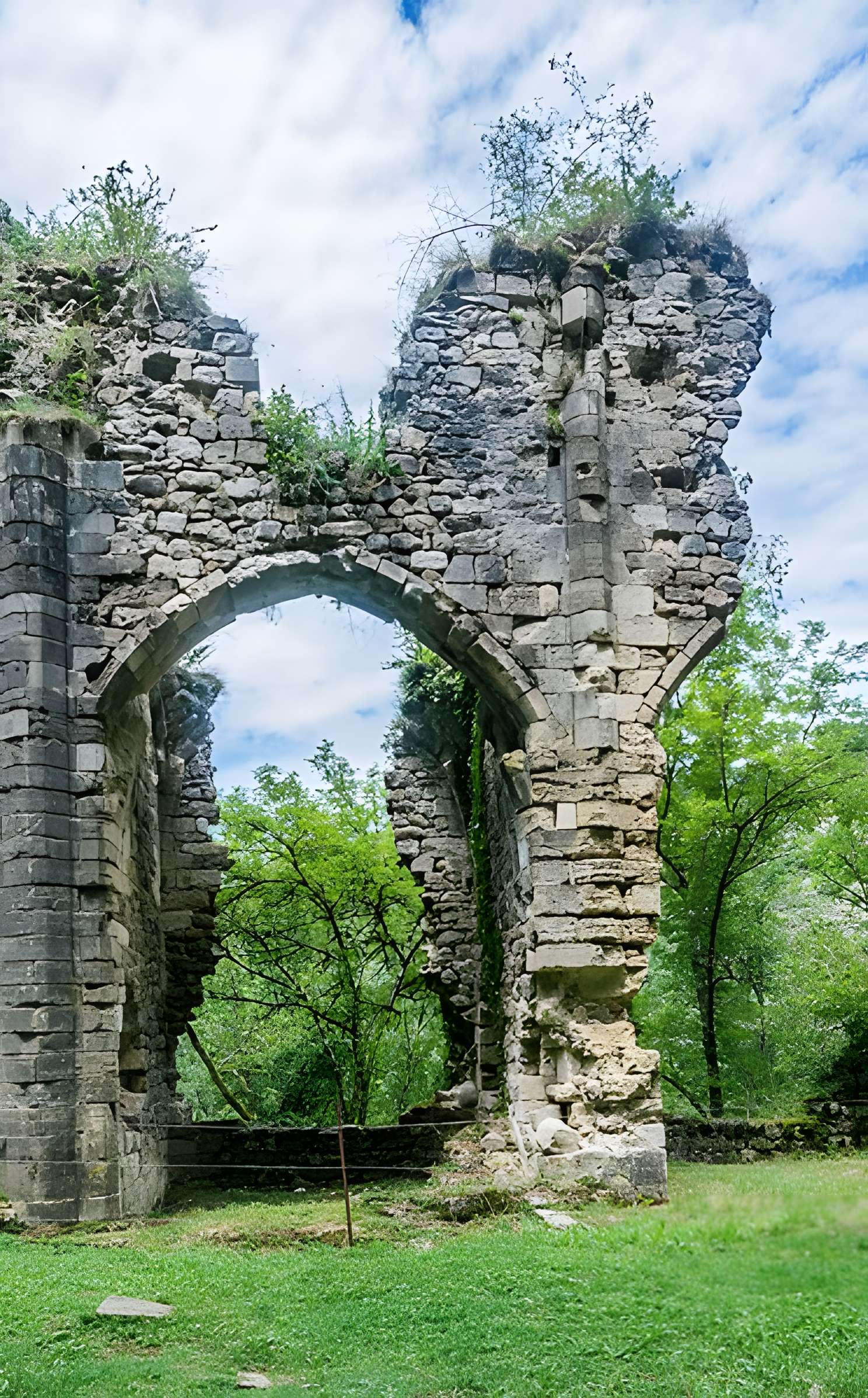 Église Notre-Dame-de-Laval de Peyrusse-le-Roc
