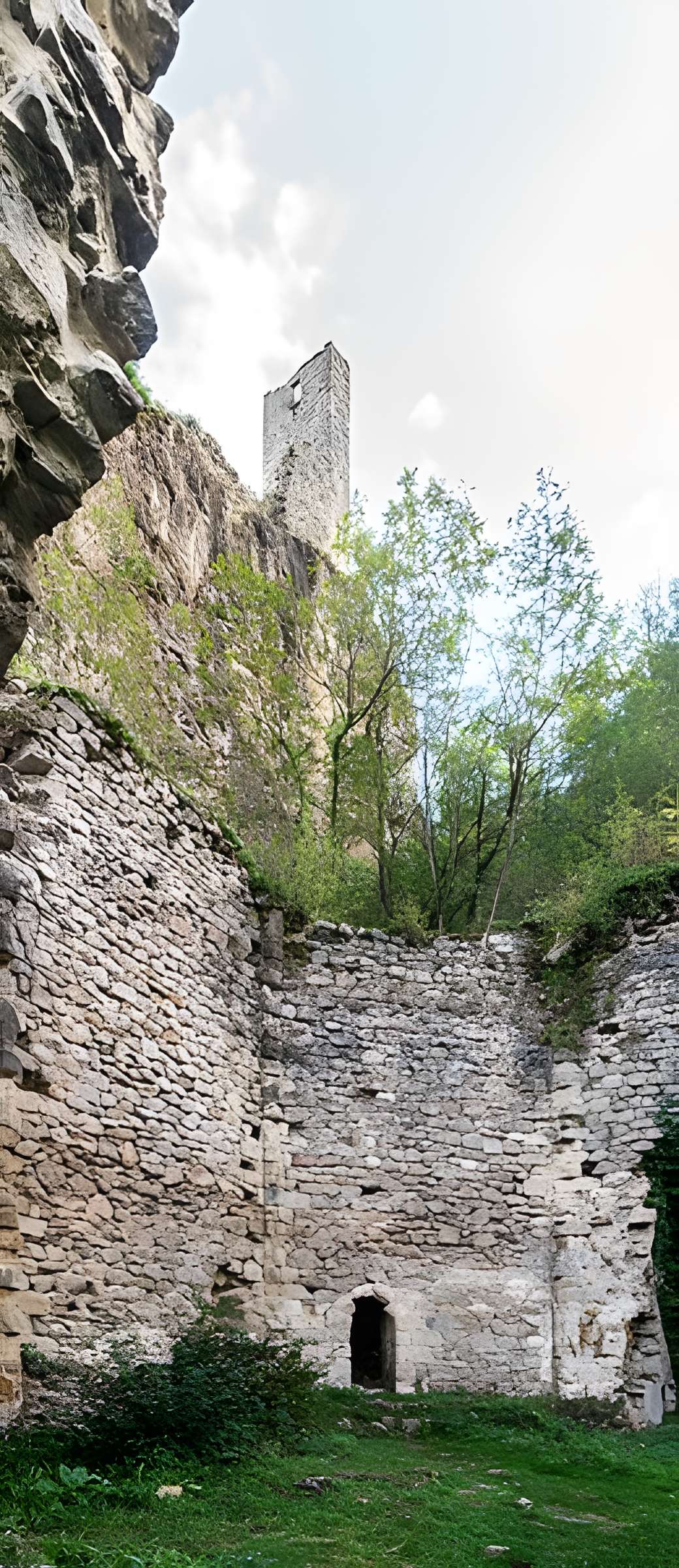 Église Notre-Dame-de-Laval de Peyrusse-le-Roc