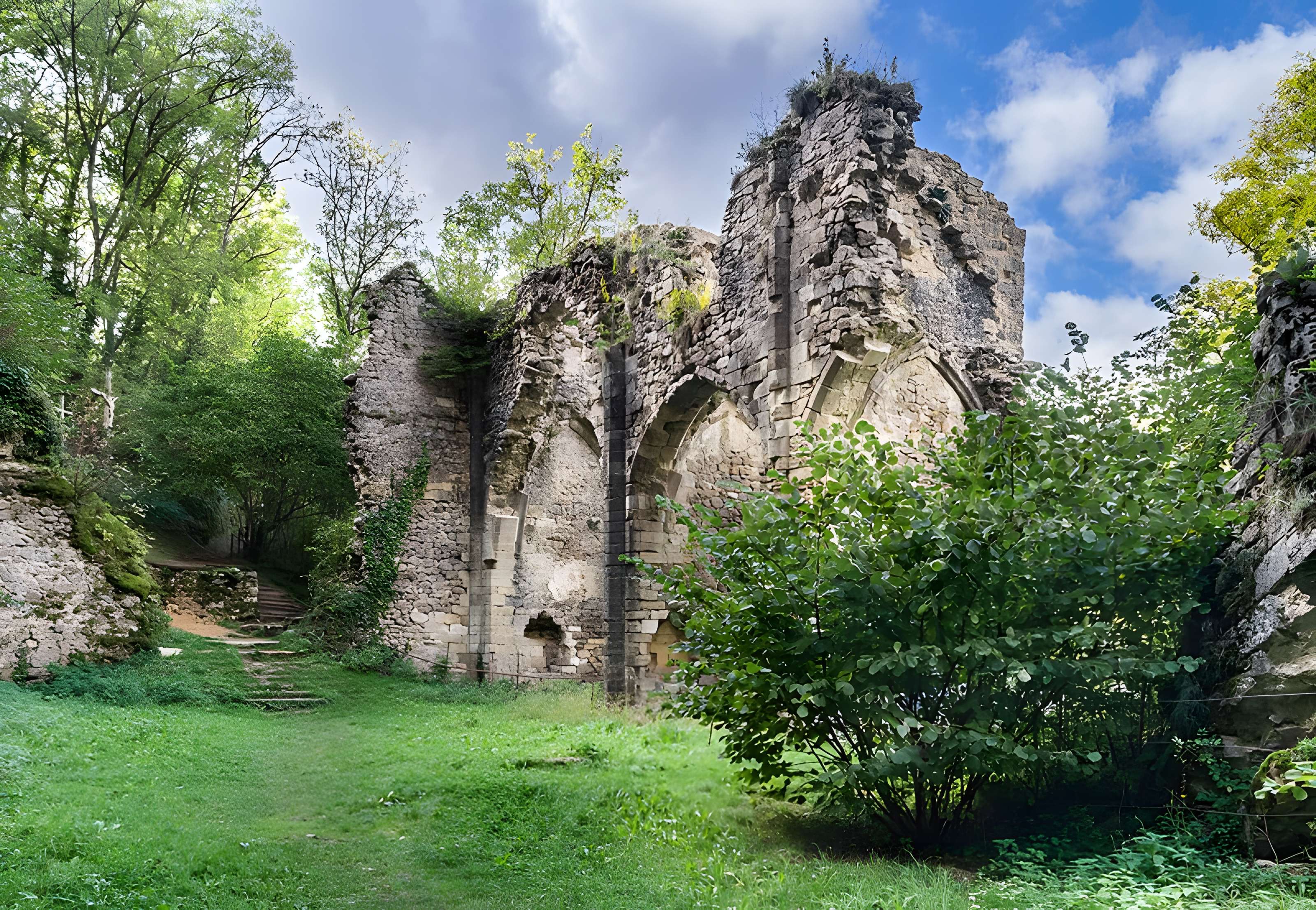 Église Notre-Dame-de-Laval de Peyrusse-le-Roc