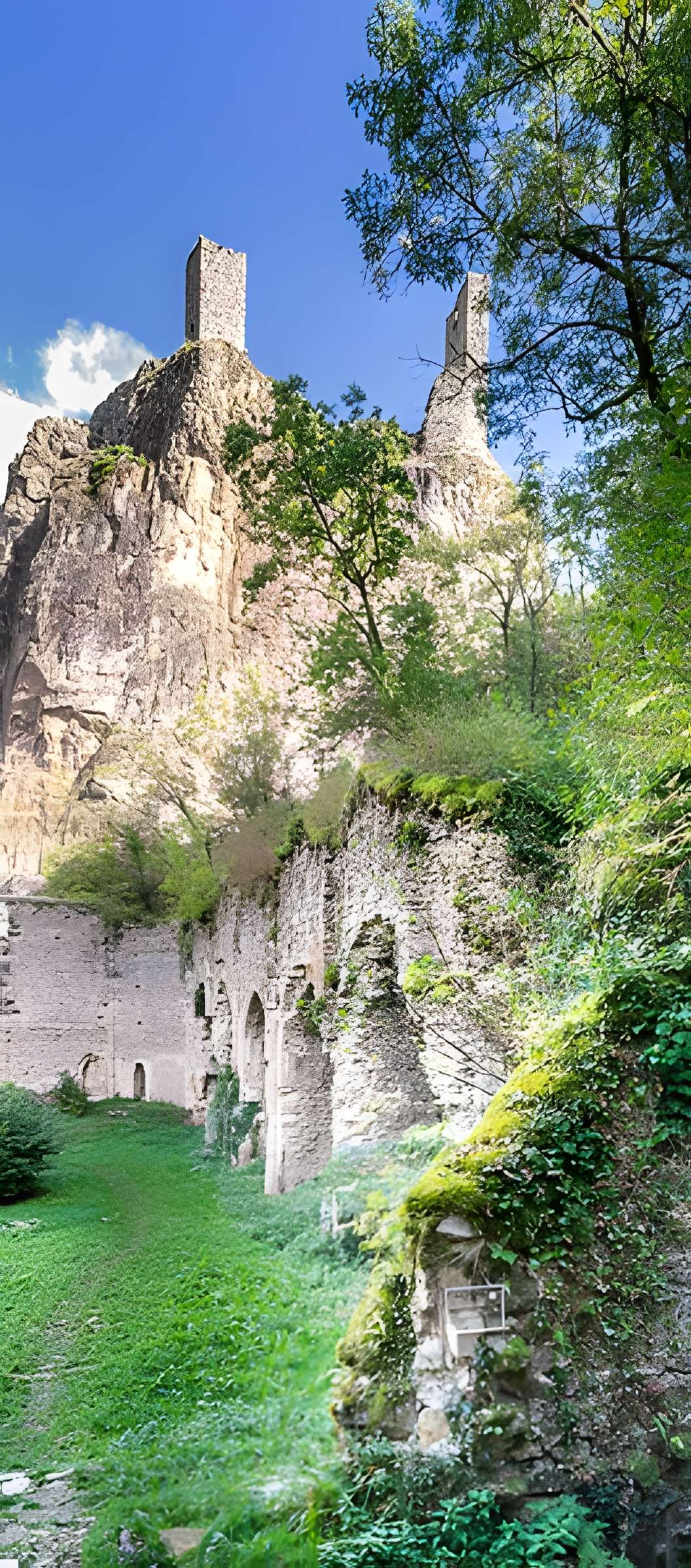 Église Notre-Dame-de-Laval de Peyrusse-le-Roc