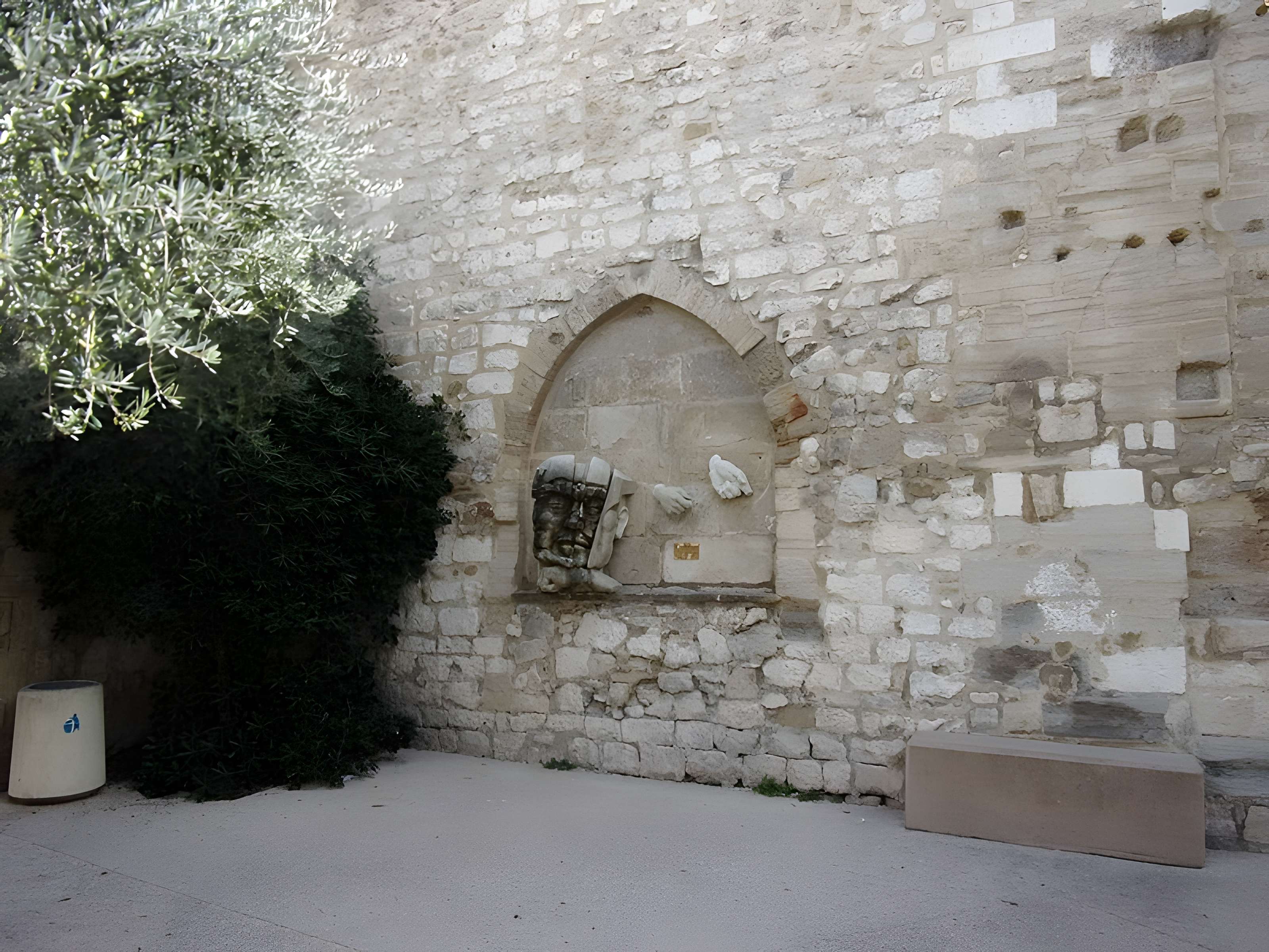 Église Notre-Dame-de-Nazareth de Monteux