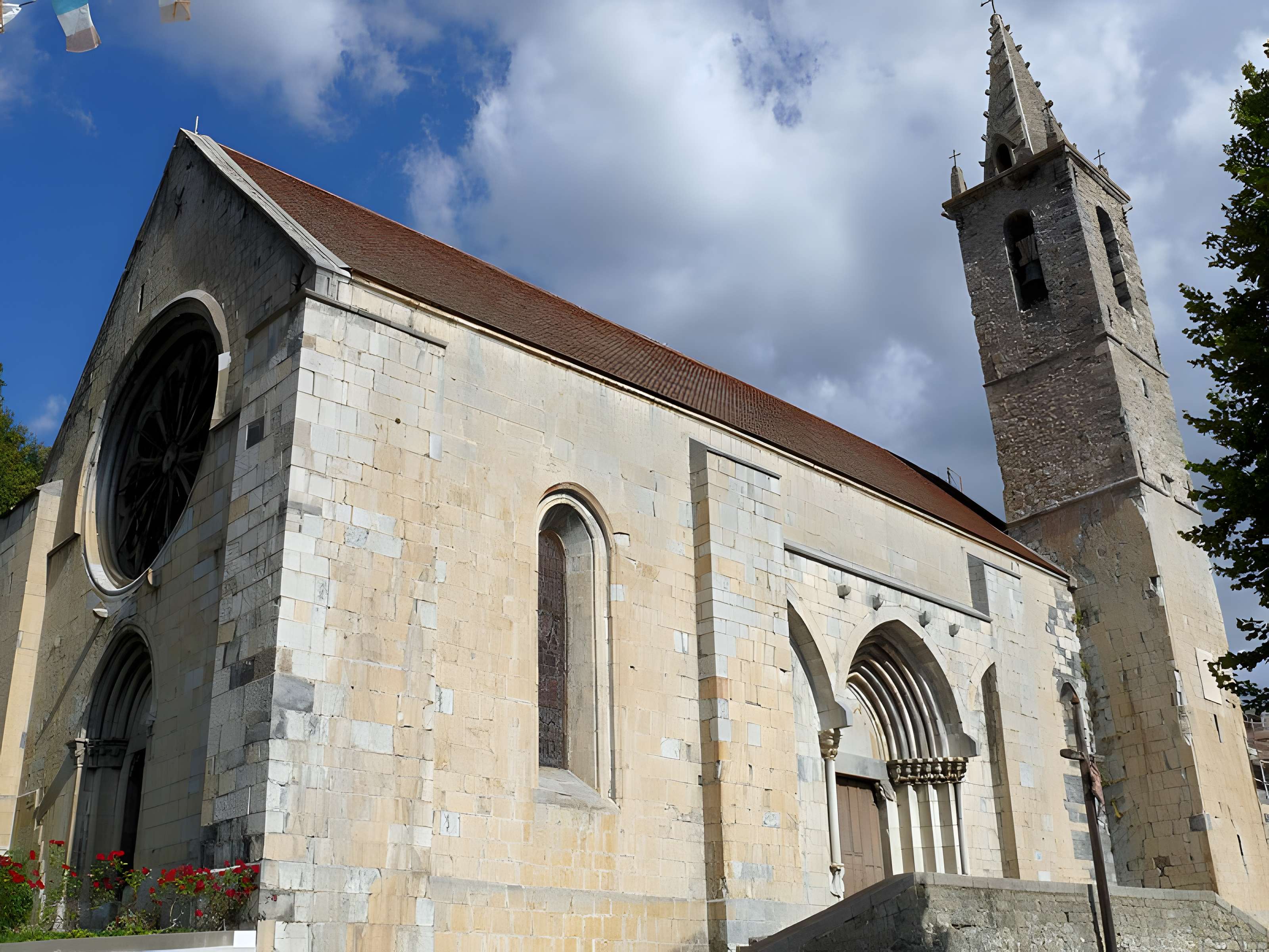 Église Notre-Dame-de-Nazareth de Seyne 