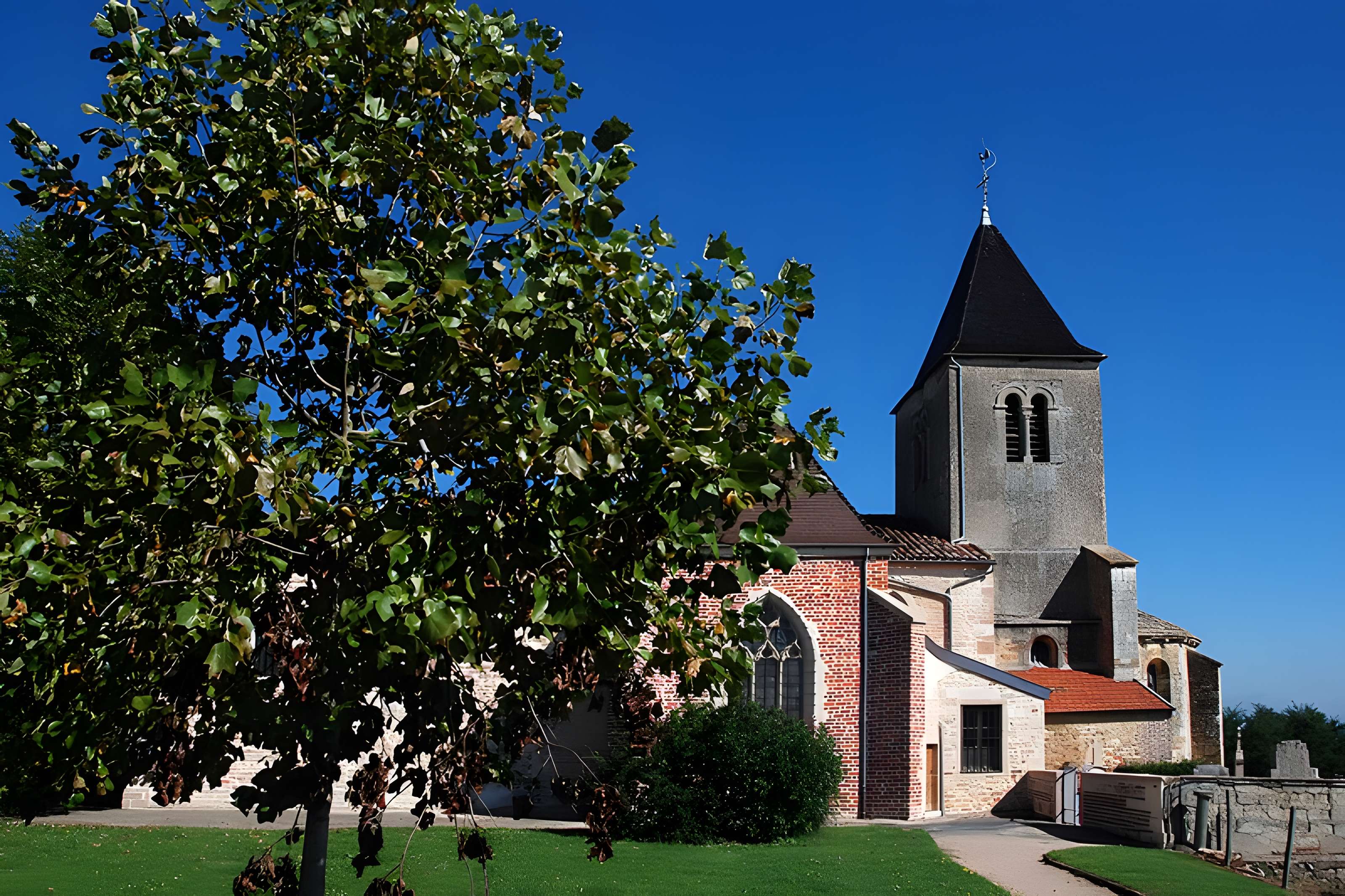 Église Notre-Dame-de-Pitié de Biziat