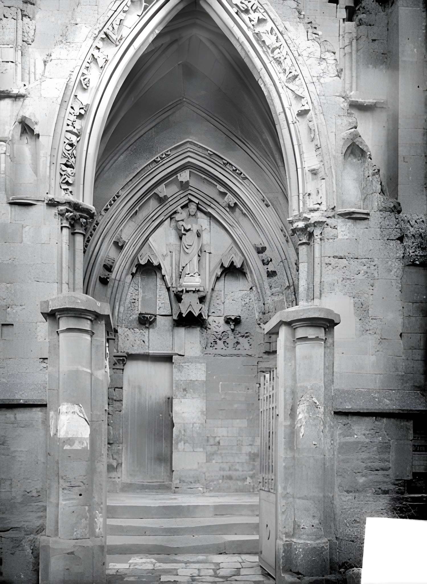 Église Notre-Dame-des-Labours de Saint-Manvieu-Norrey