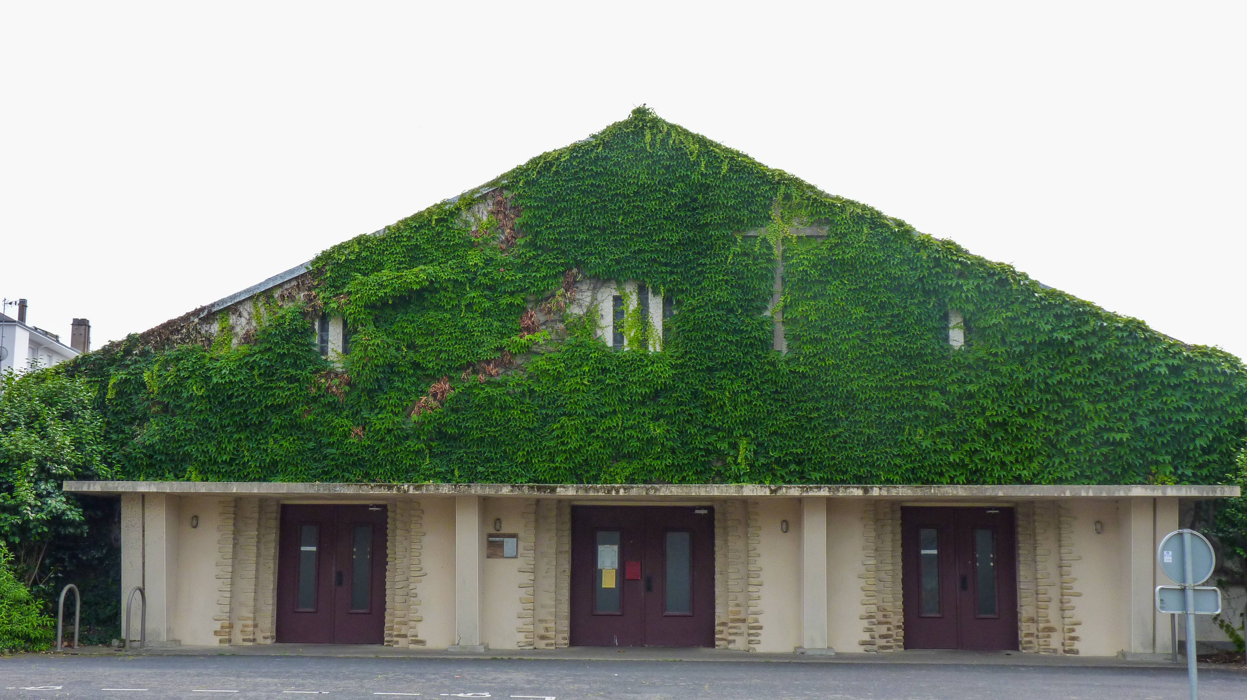 Photo de Église Saint-Louis-Marie-Grignon-de-Montfort de Cholet