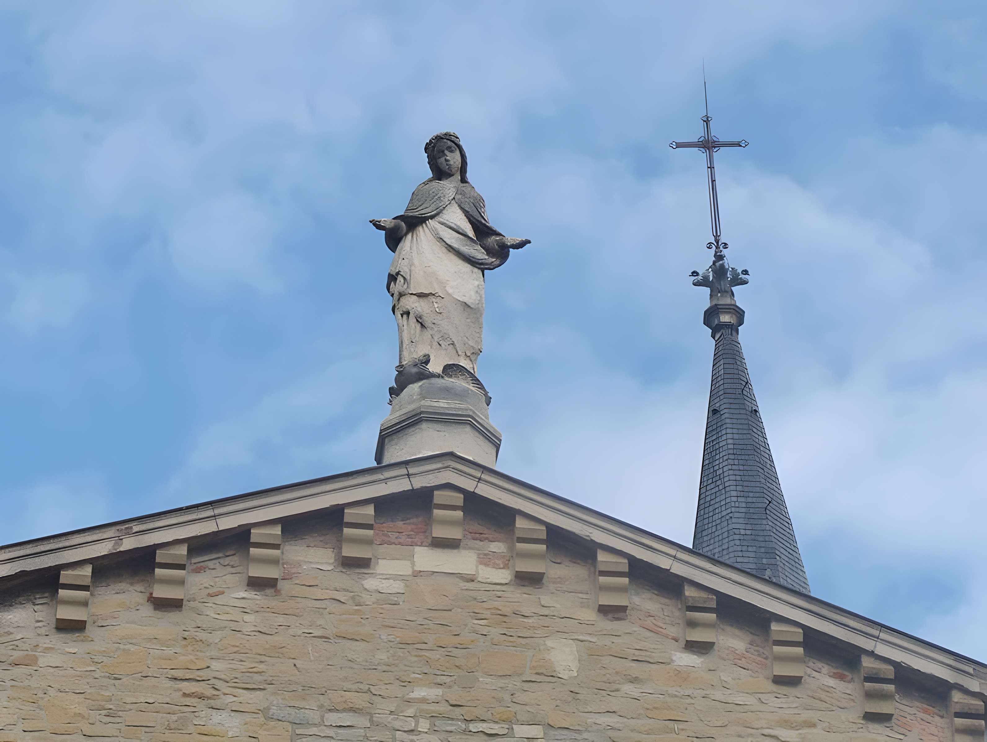 Église Notre-Dame-des-Marais de Montluel