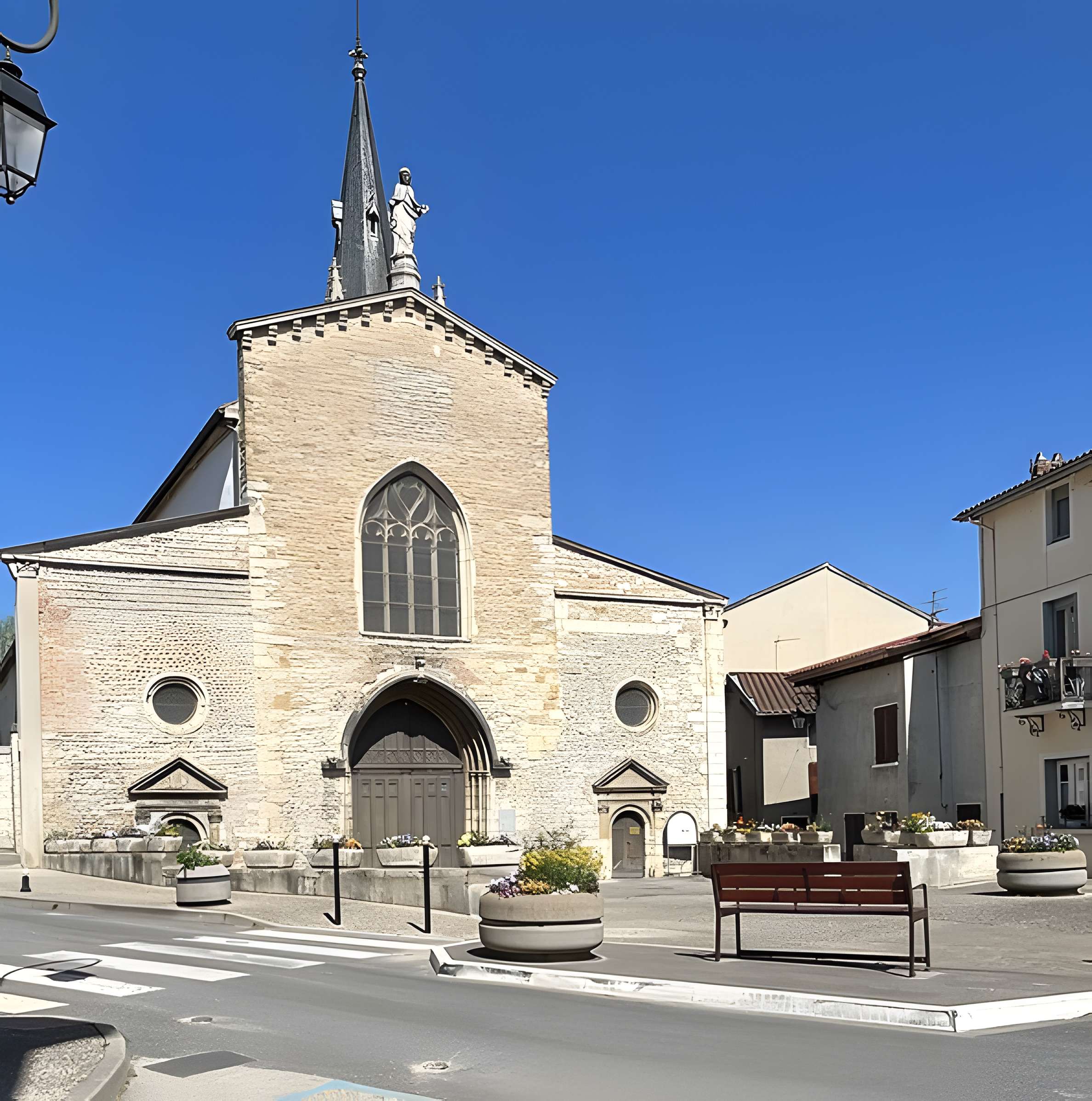 Église Notre-Dame-des-Marais de Montluel