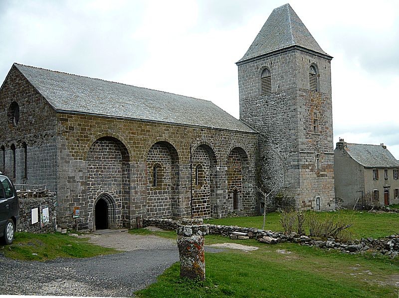Photo de Église Notre-Dame-des-Pauvres de Saint-Chély-d'Aubrac