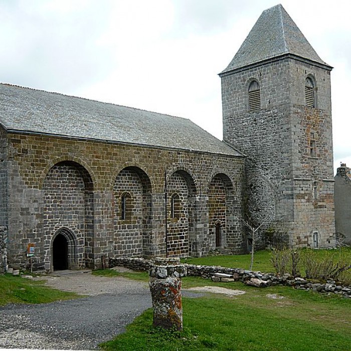Photo de Église Notre-Dame-des-Pauvres de Saint-Chély-dAubrac