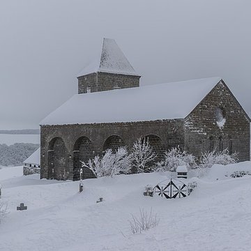 Église Notre-Dame-des-Pauvres de Saint-Chély-dAubrac