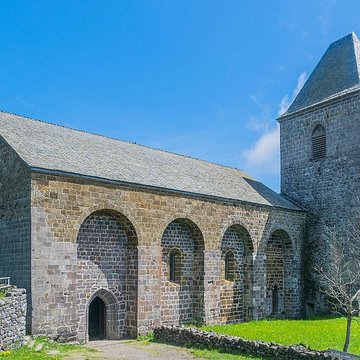 Église Notre-Dame-des-Pauvres de Saint-Chély-dAubrac