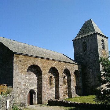 Église Notre-Dame-des-Pauvres de Saint-Chély-dAubrac