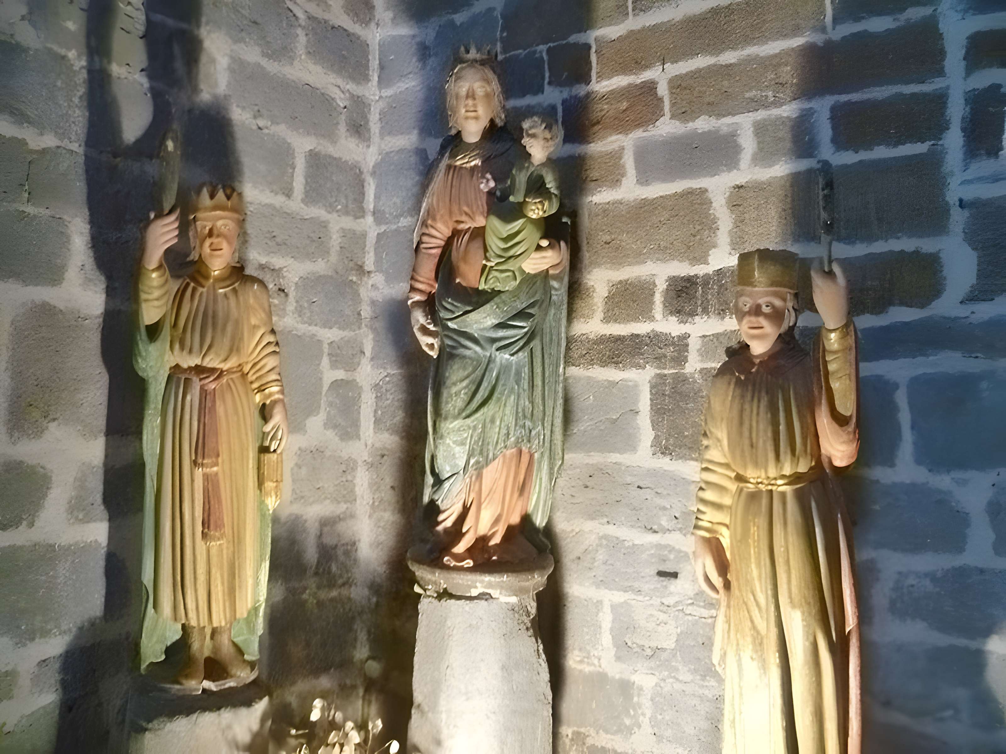 Église Notre-Dame-des-Pauvres de Saint-Chély-d'Aubrac