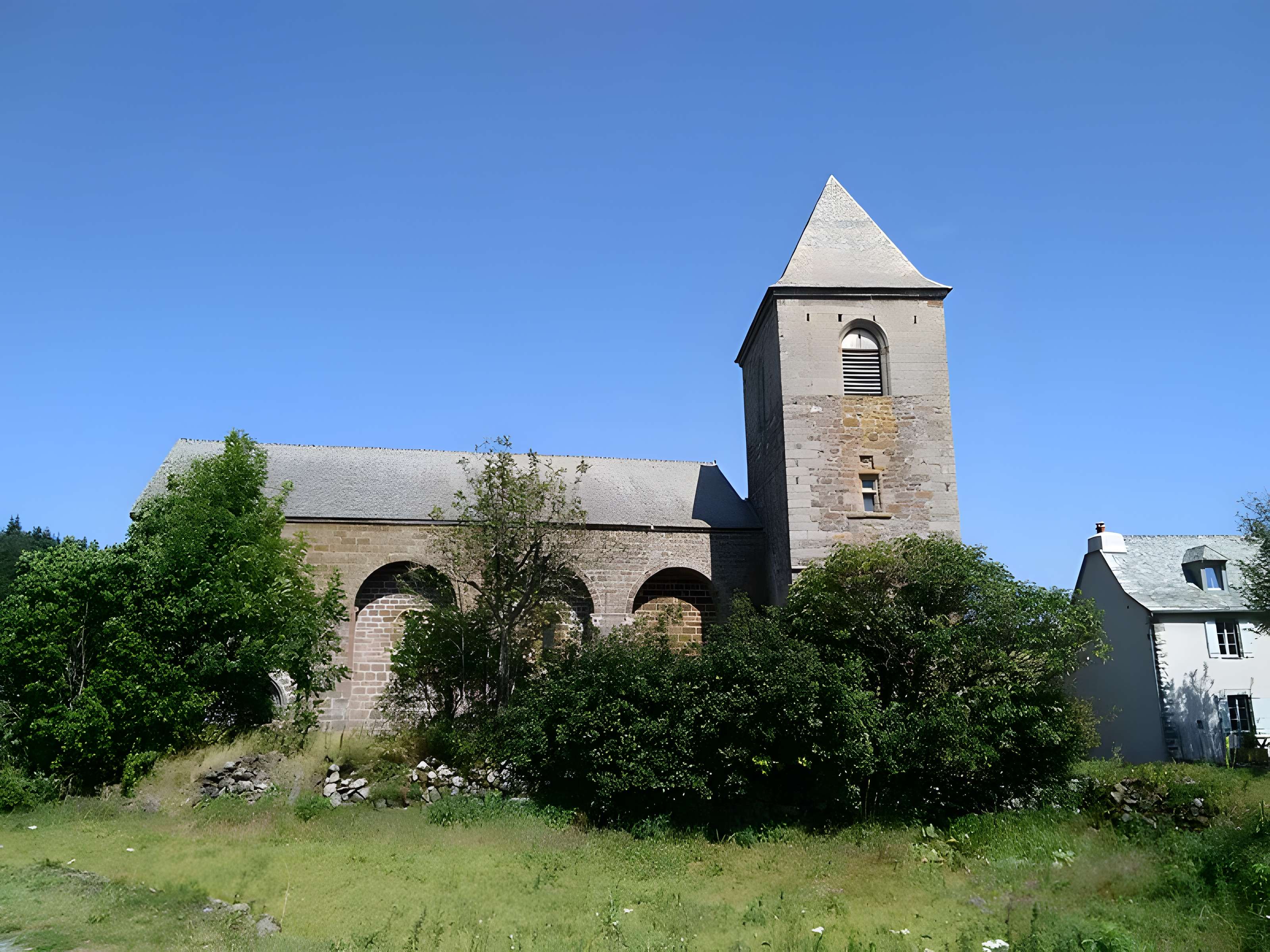 Église Notre-Dame-des-Pauvres de Saint-Chély-d'Aubrac