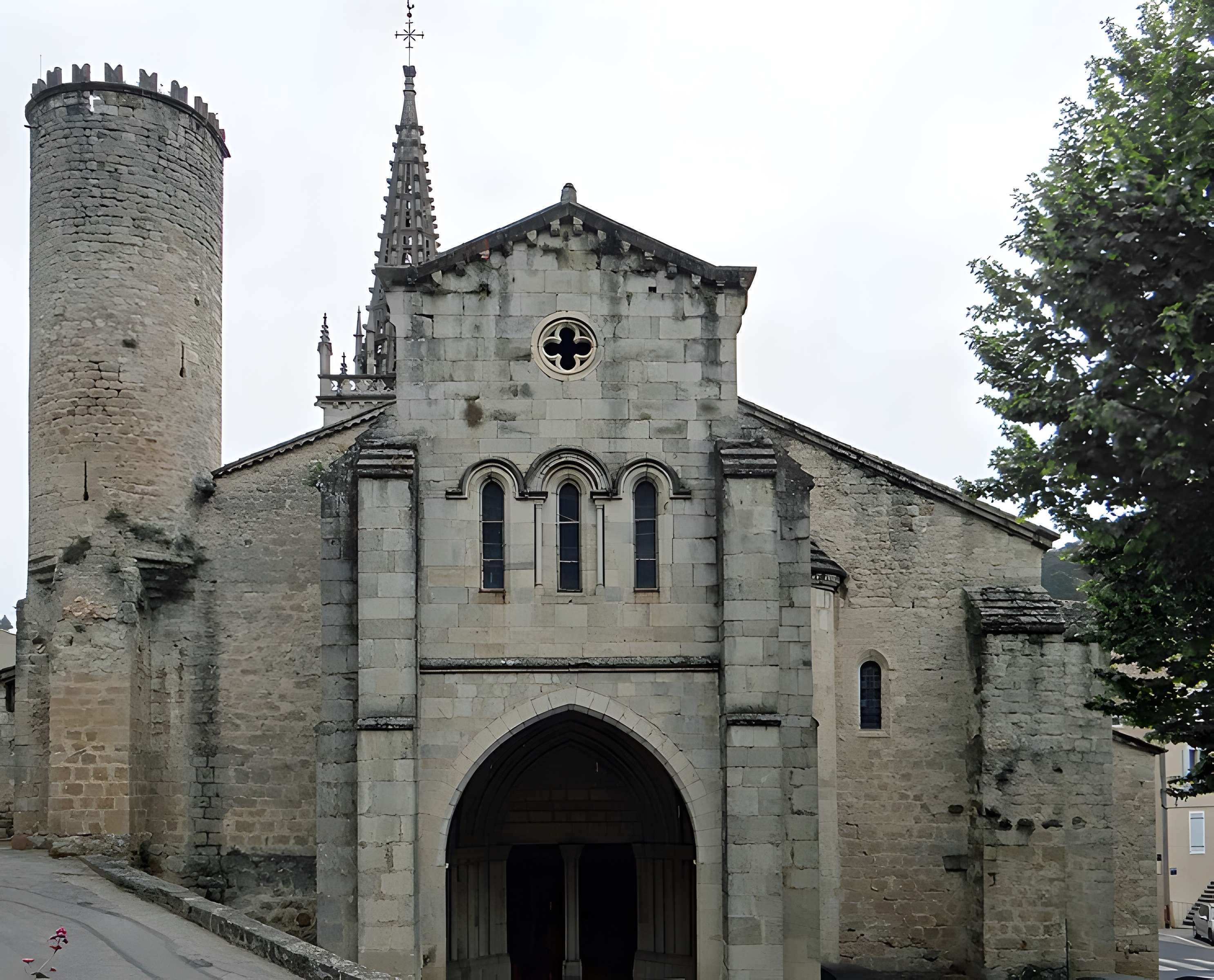Église Notre-Dame-des-Pommiers de Largentière