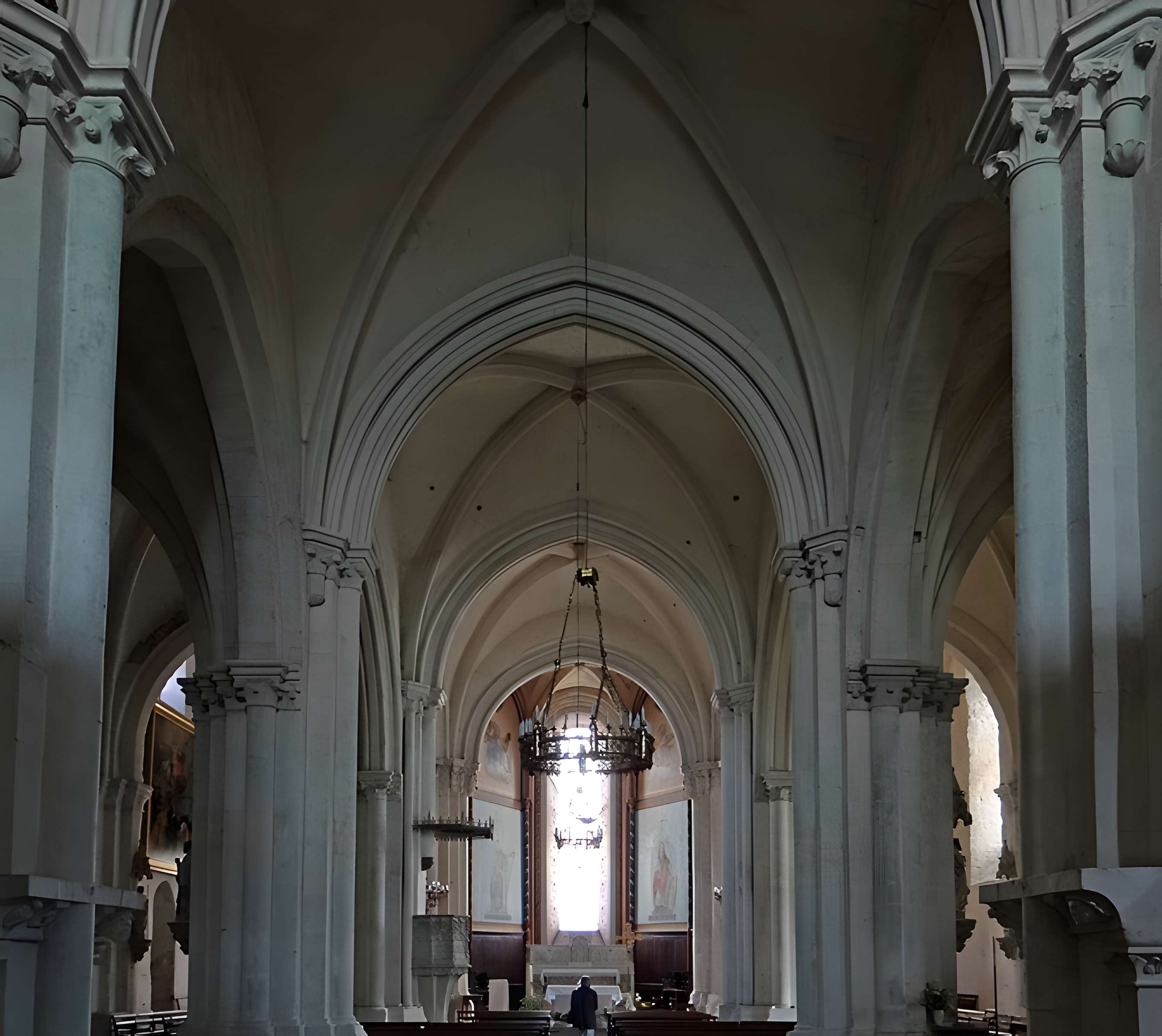 Église Notre-Dame-des-Pommiers de Largentière
