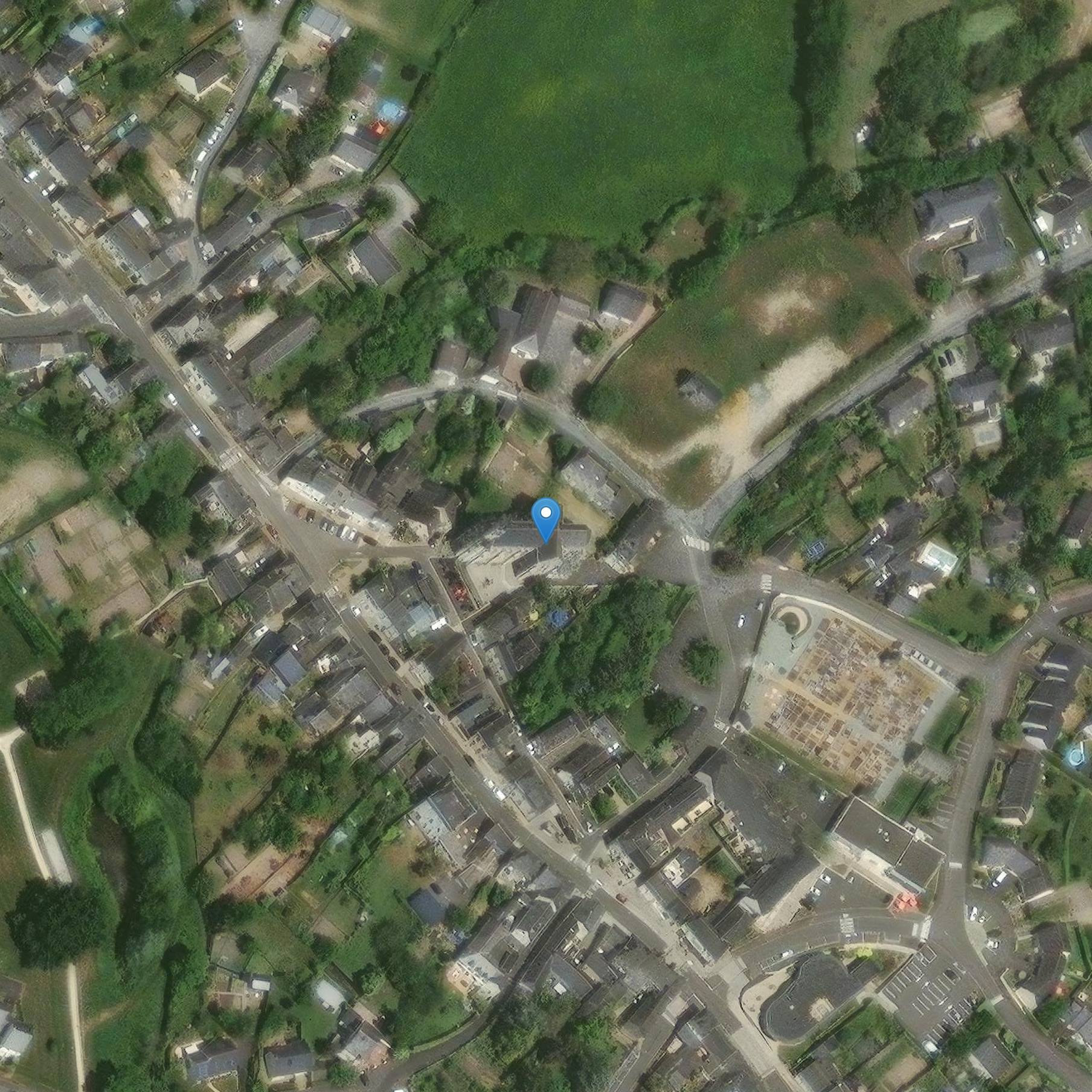 Photo de Saint-Pierre de La Membrolle-sur-Longuenée Church