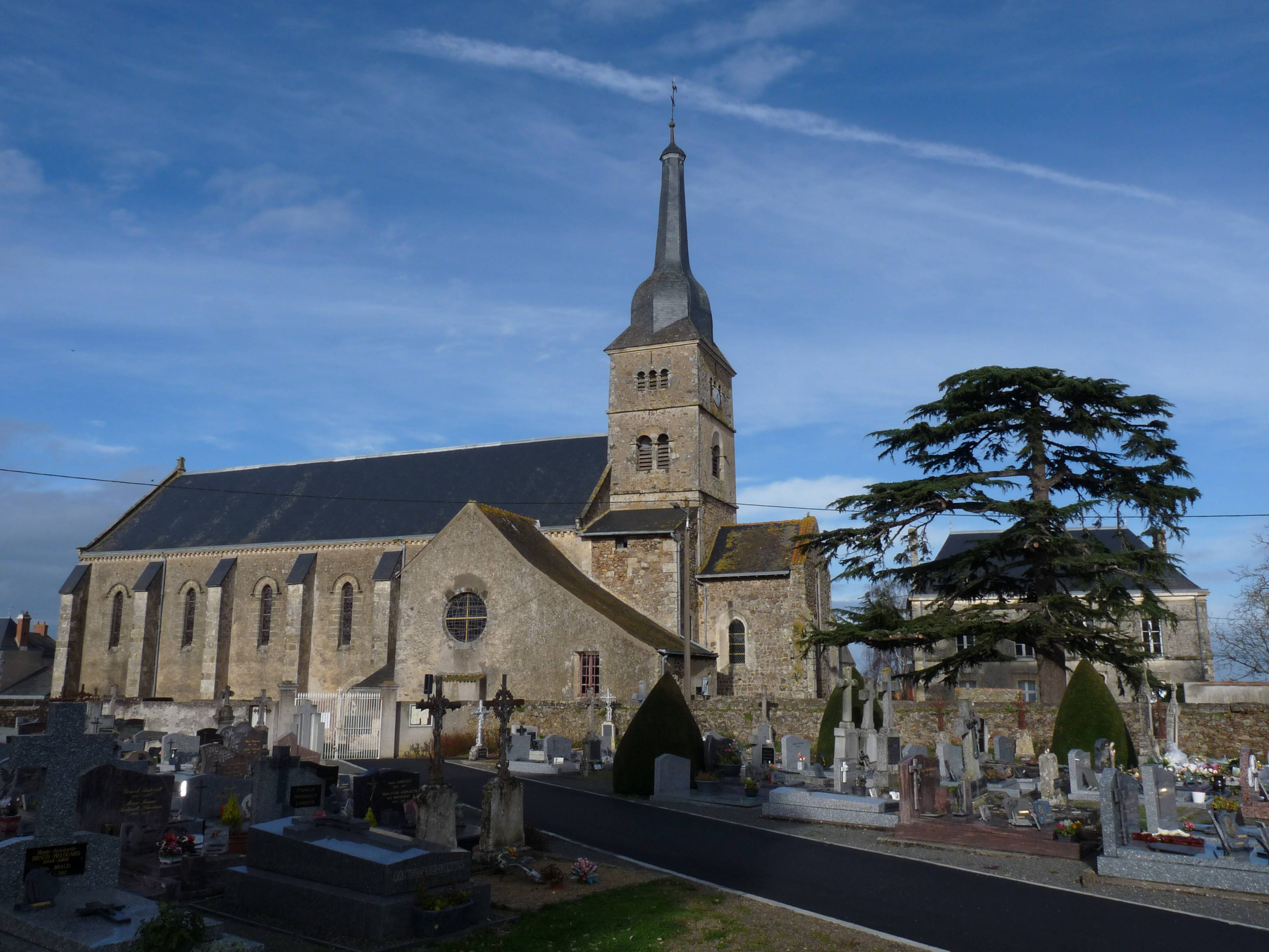 Photo de Iglesia Saint-Hilaire de Saint-Hilaire-du-Bois