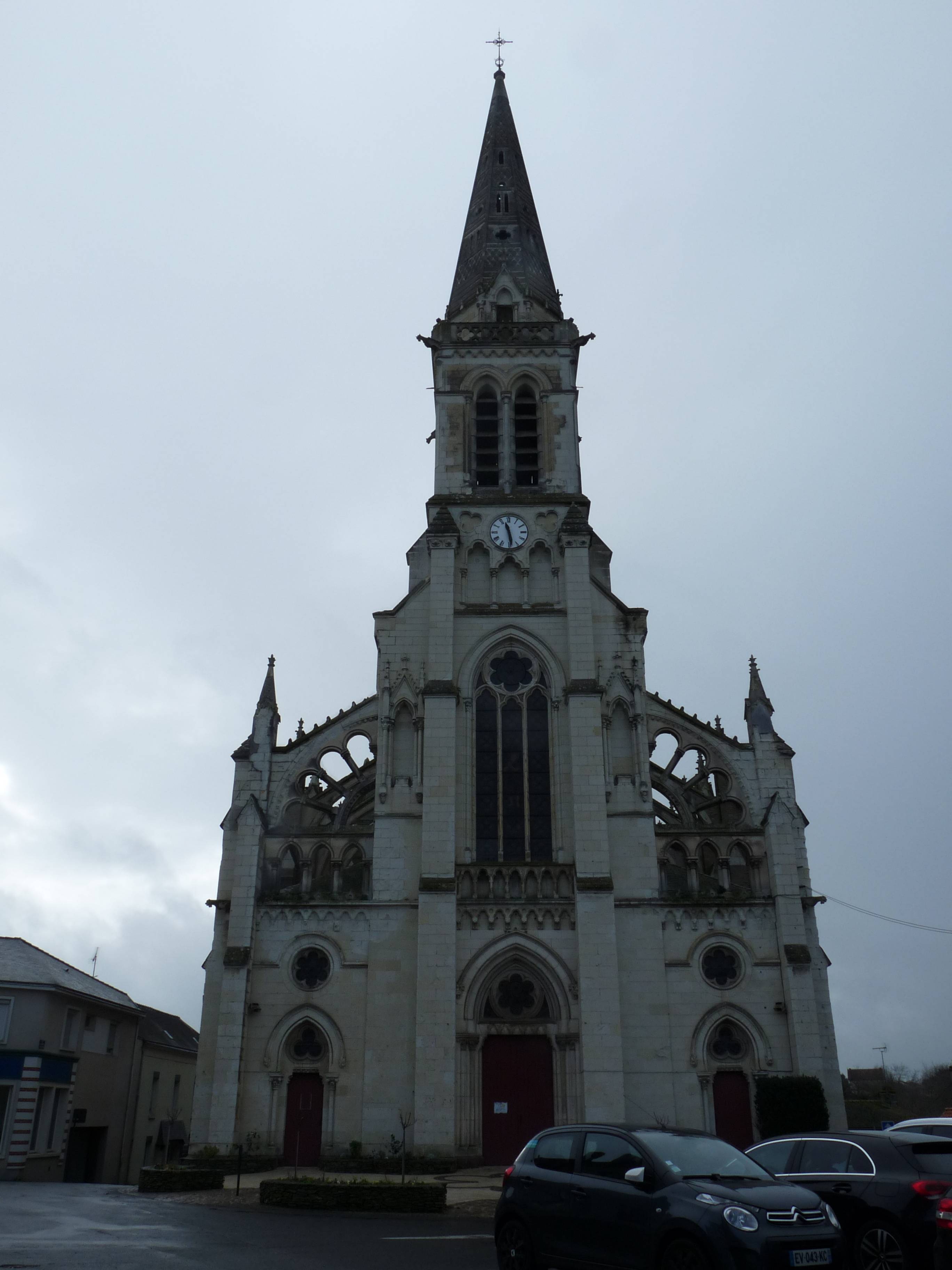 Photo de Church of Saint Nicholas of Vihiers