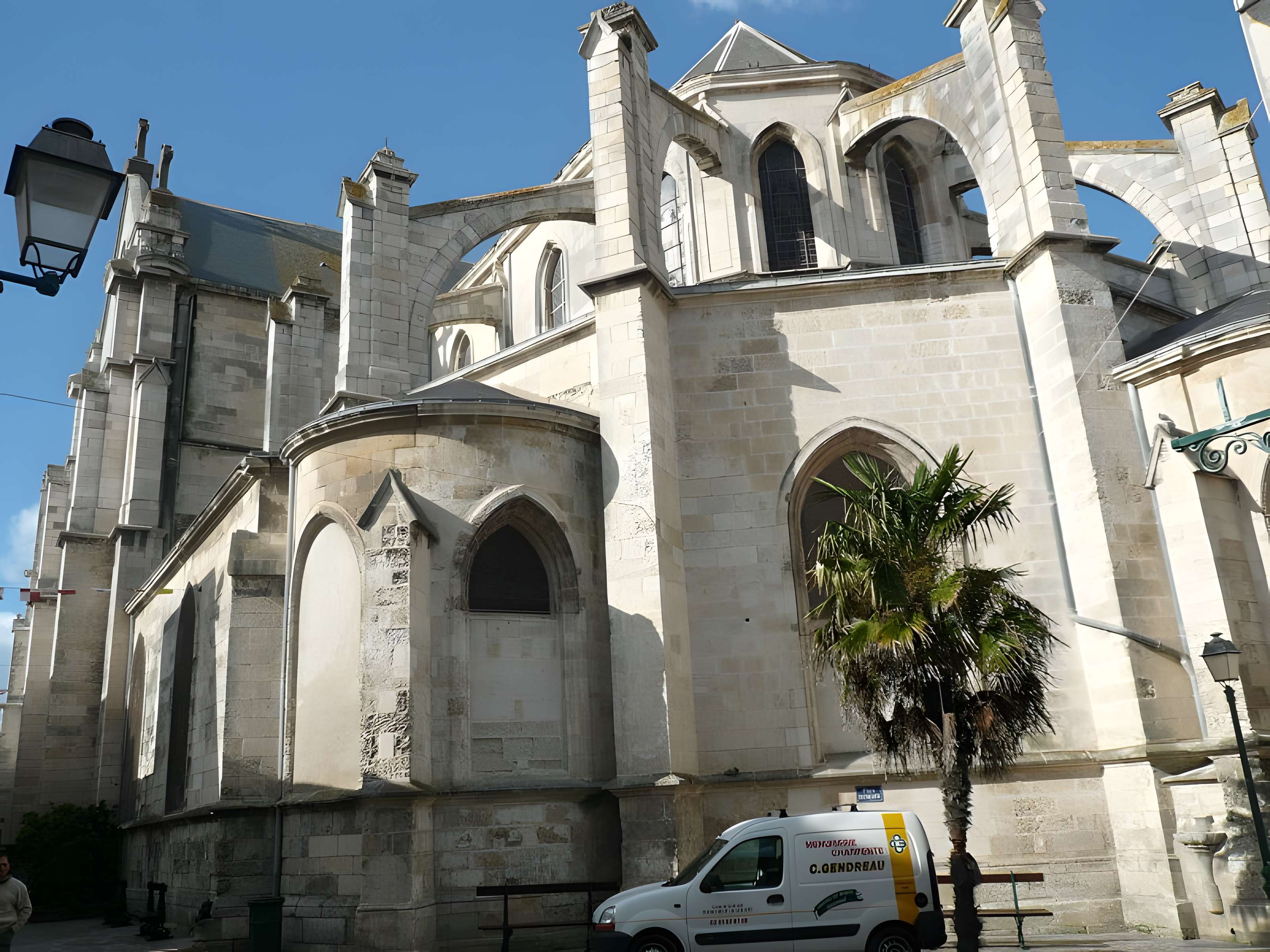 Église Notre-Dame-du-Bon-Port des Sables-d'Olonne 