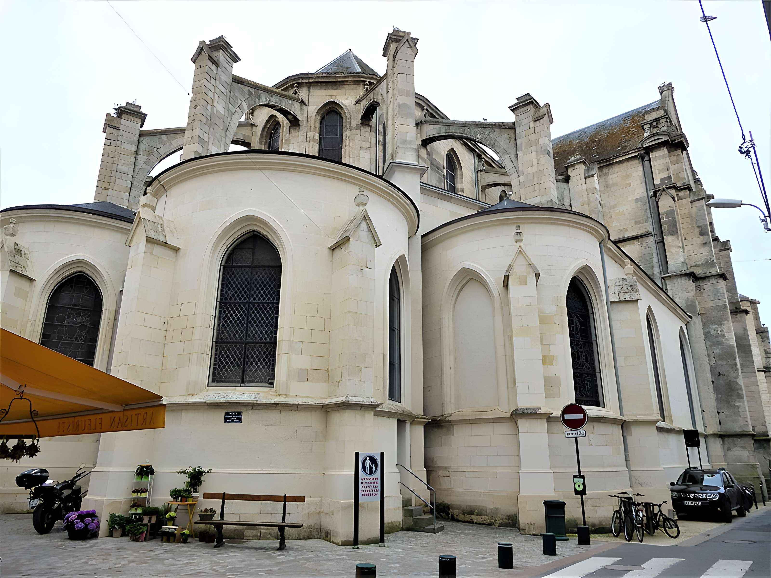 Église Notre-Dame-du-Bon-Port des Sables-d'Olonne