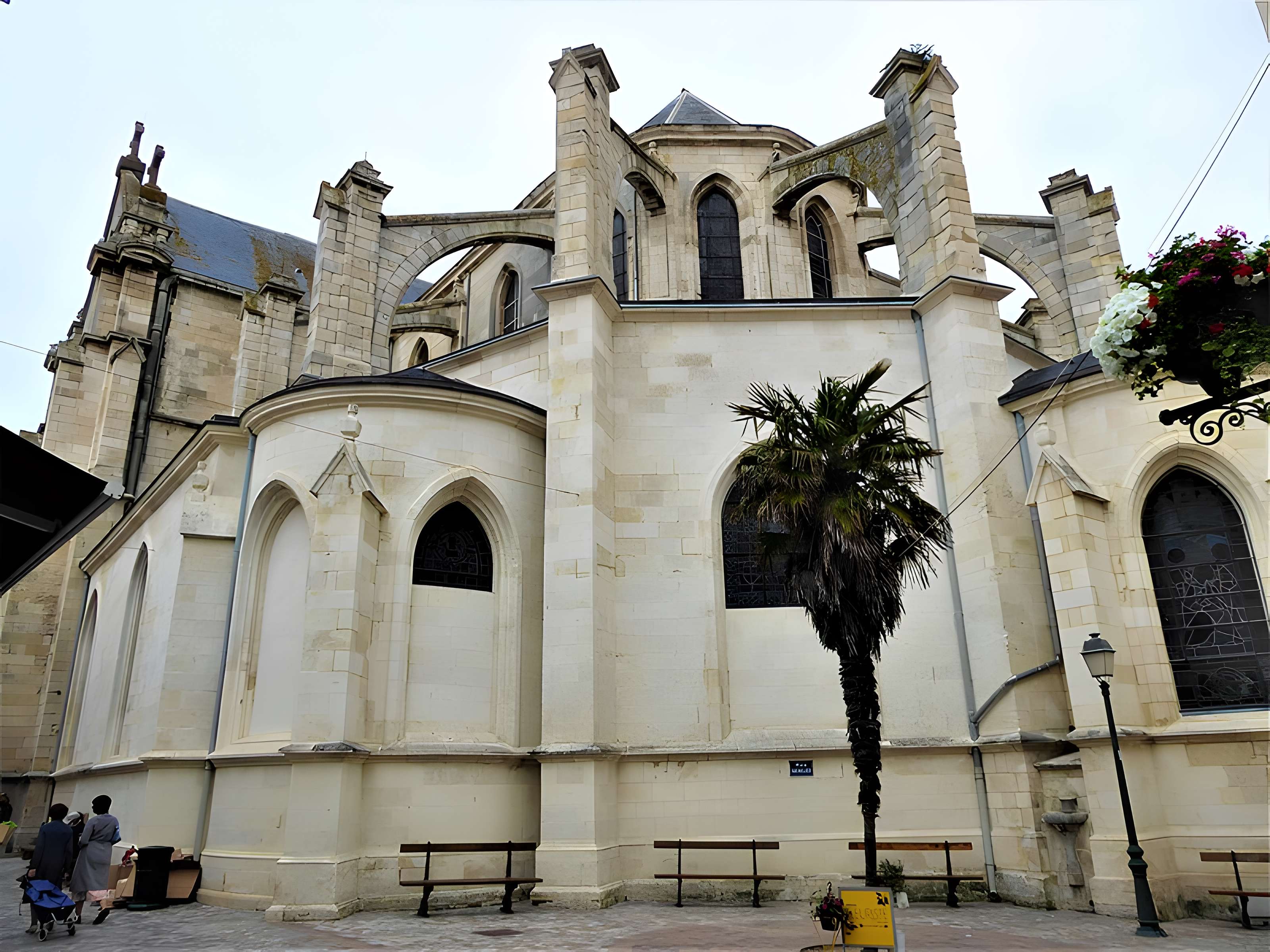 Église Notre-Dame-du-Bon-Port des Sables-d'Olonne