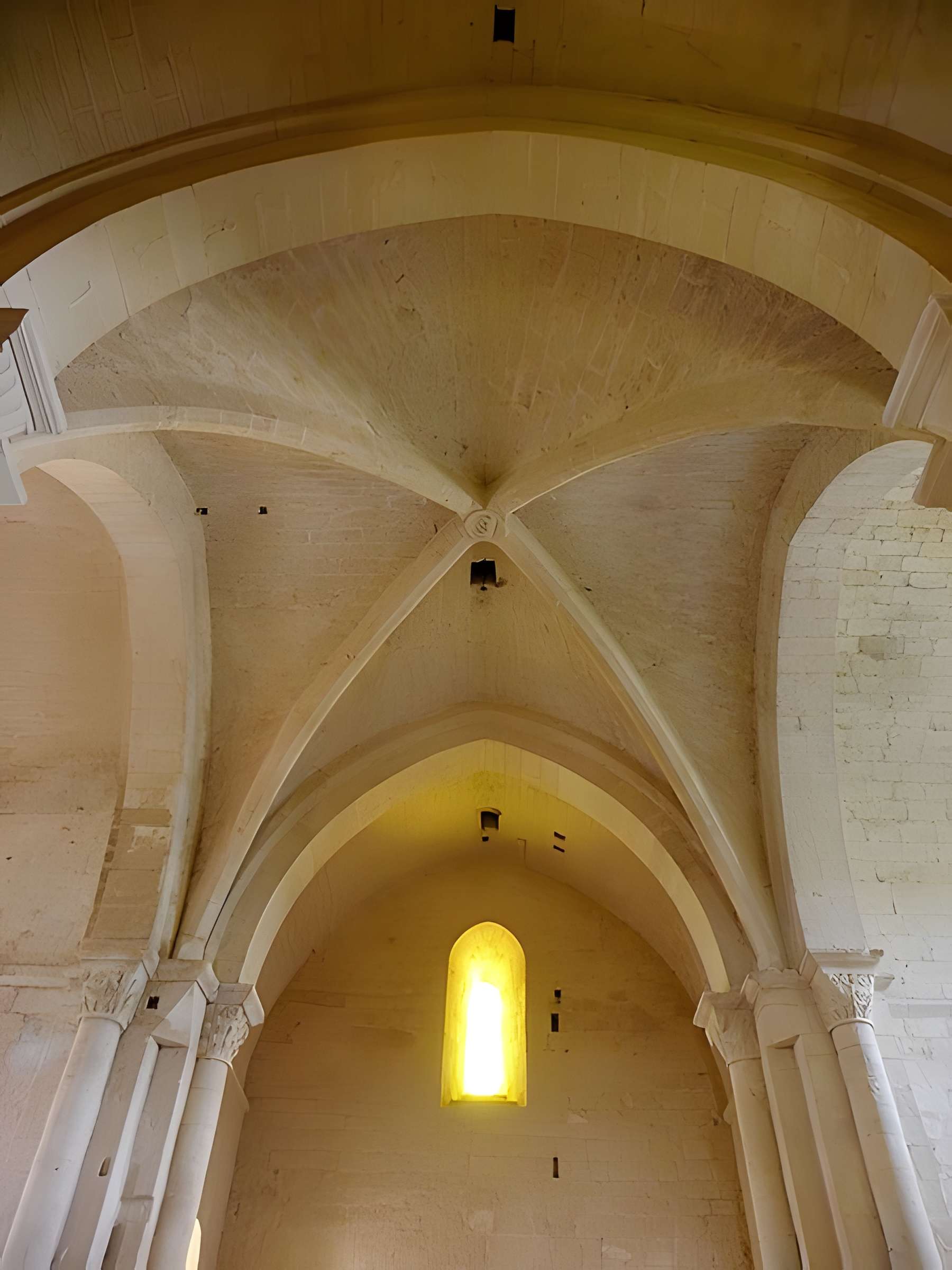 Église Notre-Dame-du-Bourg de Biron