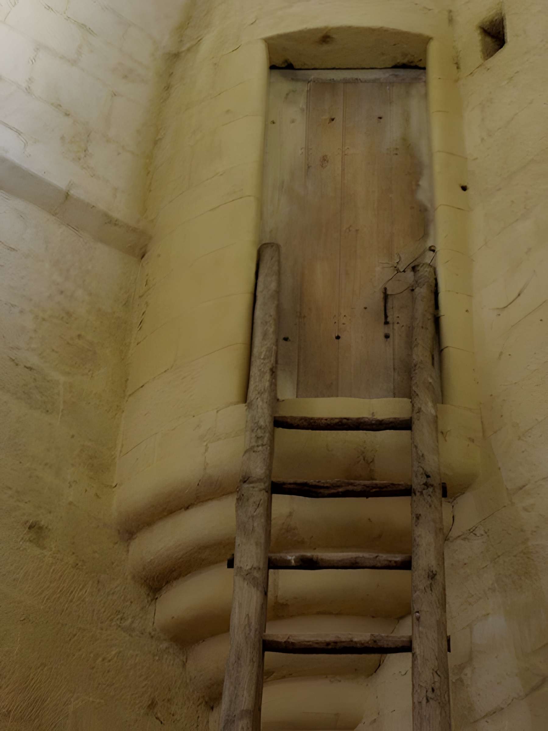 Église Notre-Dame-du-Bourg de Biron