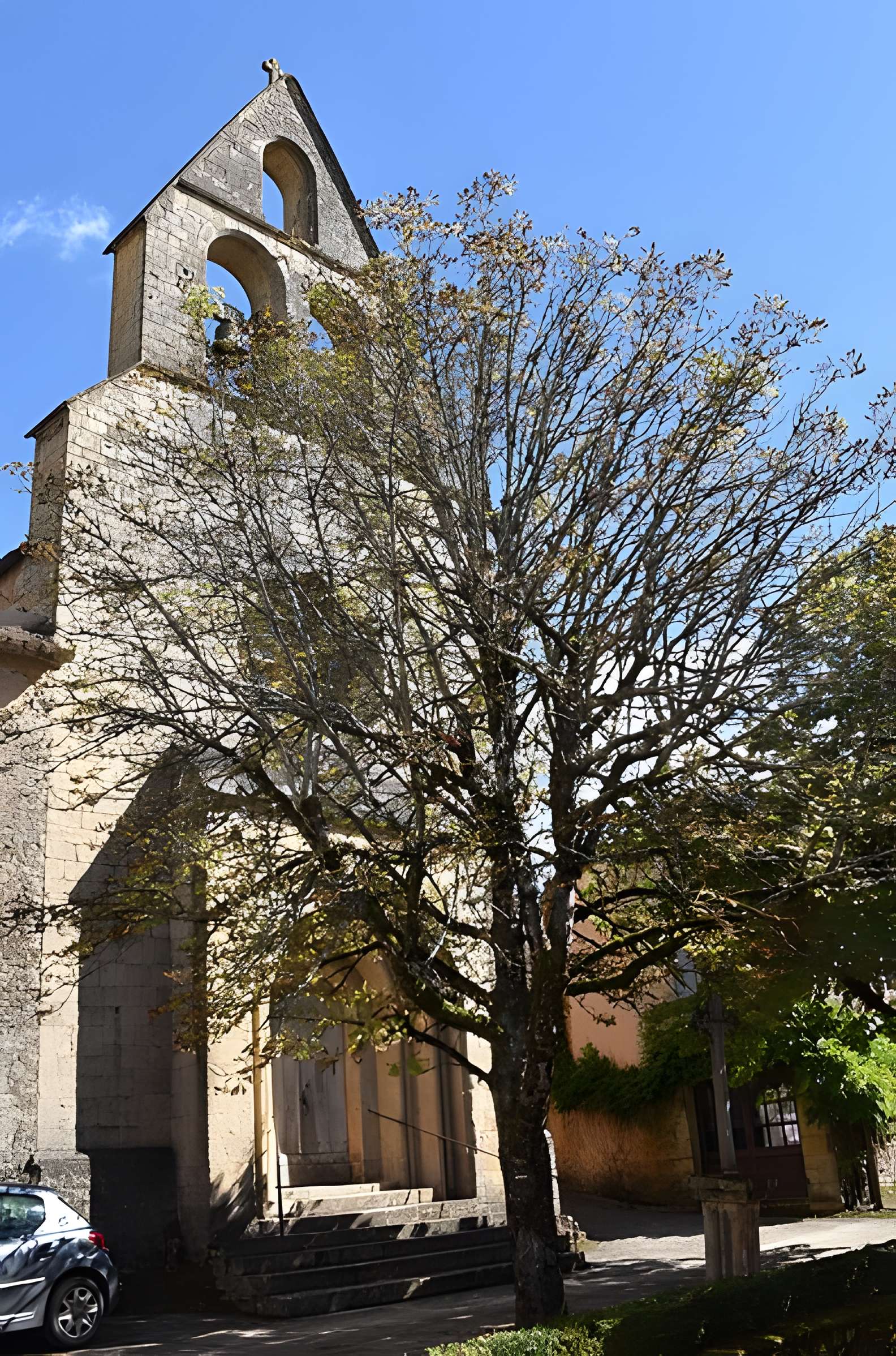 Église Notre-Dame-du-Bourg de Biron