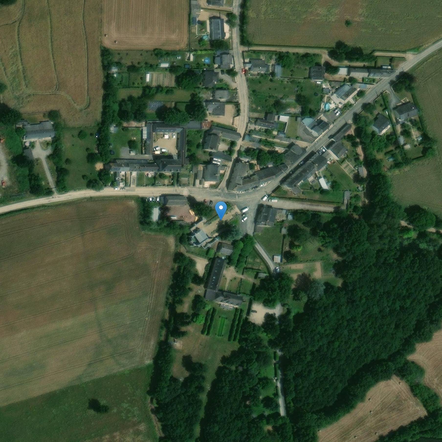 Photo de Iglesia de Saint-Aubin-du-Pavoil