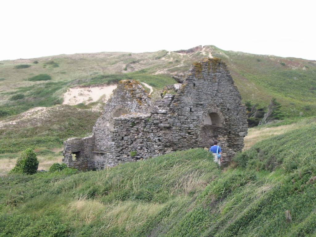 Photo de Saint-Germain-le-Scot Church known as the Old Church of Carteret