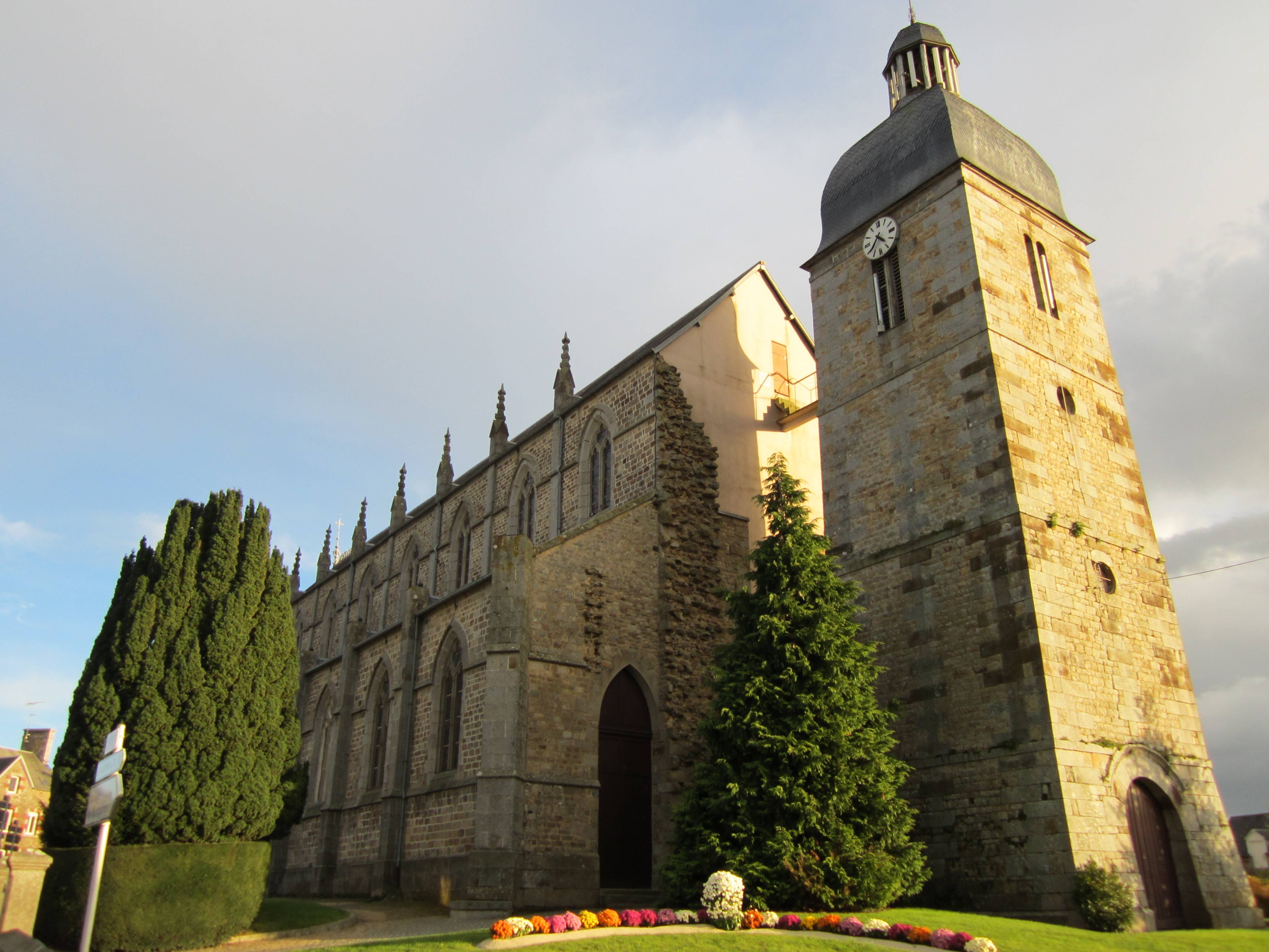 Photo de 杜塞圣派尔教堂