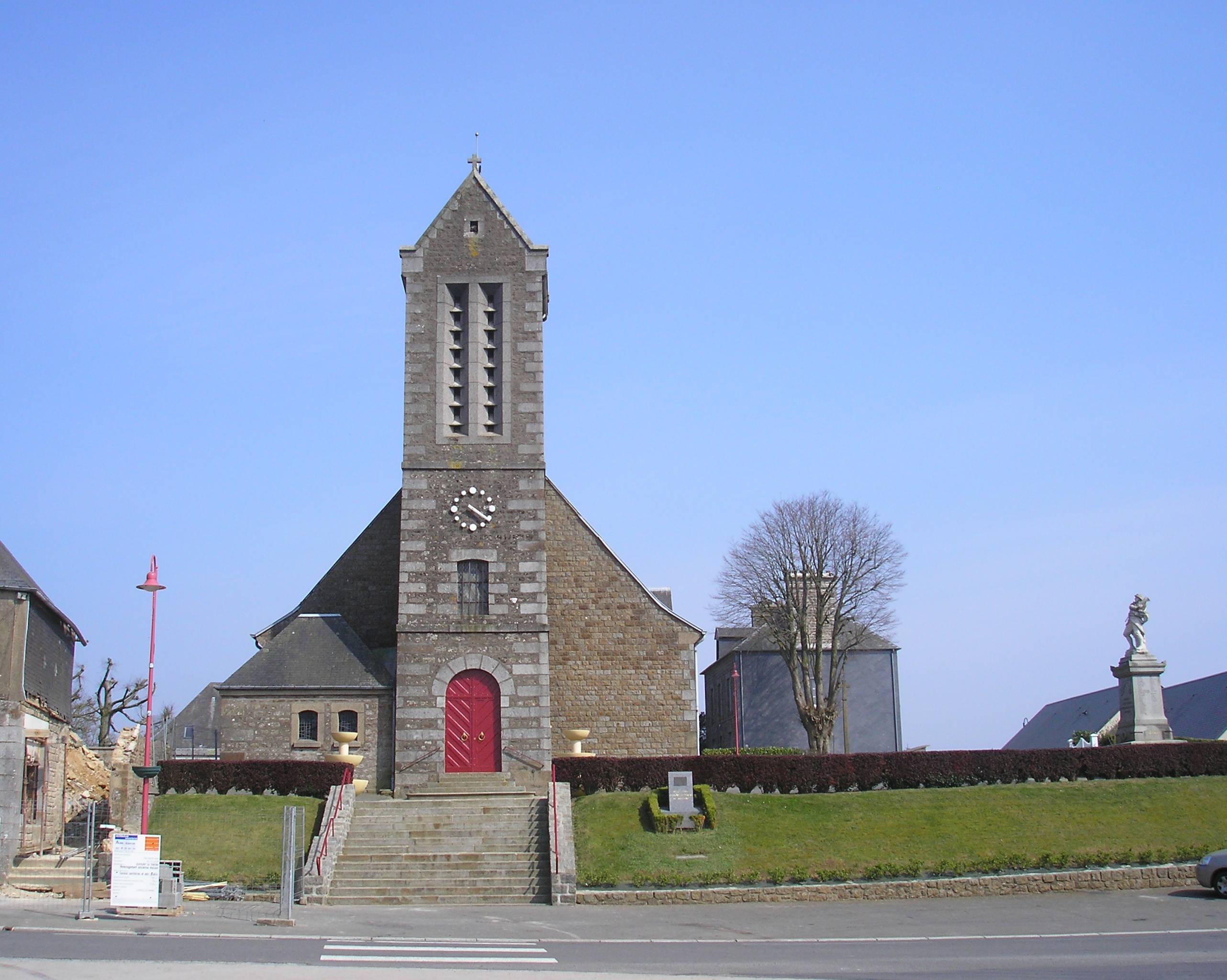 Photo de Kerk van de Geboorte-de-Notre-Dame de Juvigny-le-Tertre