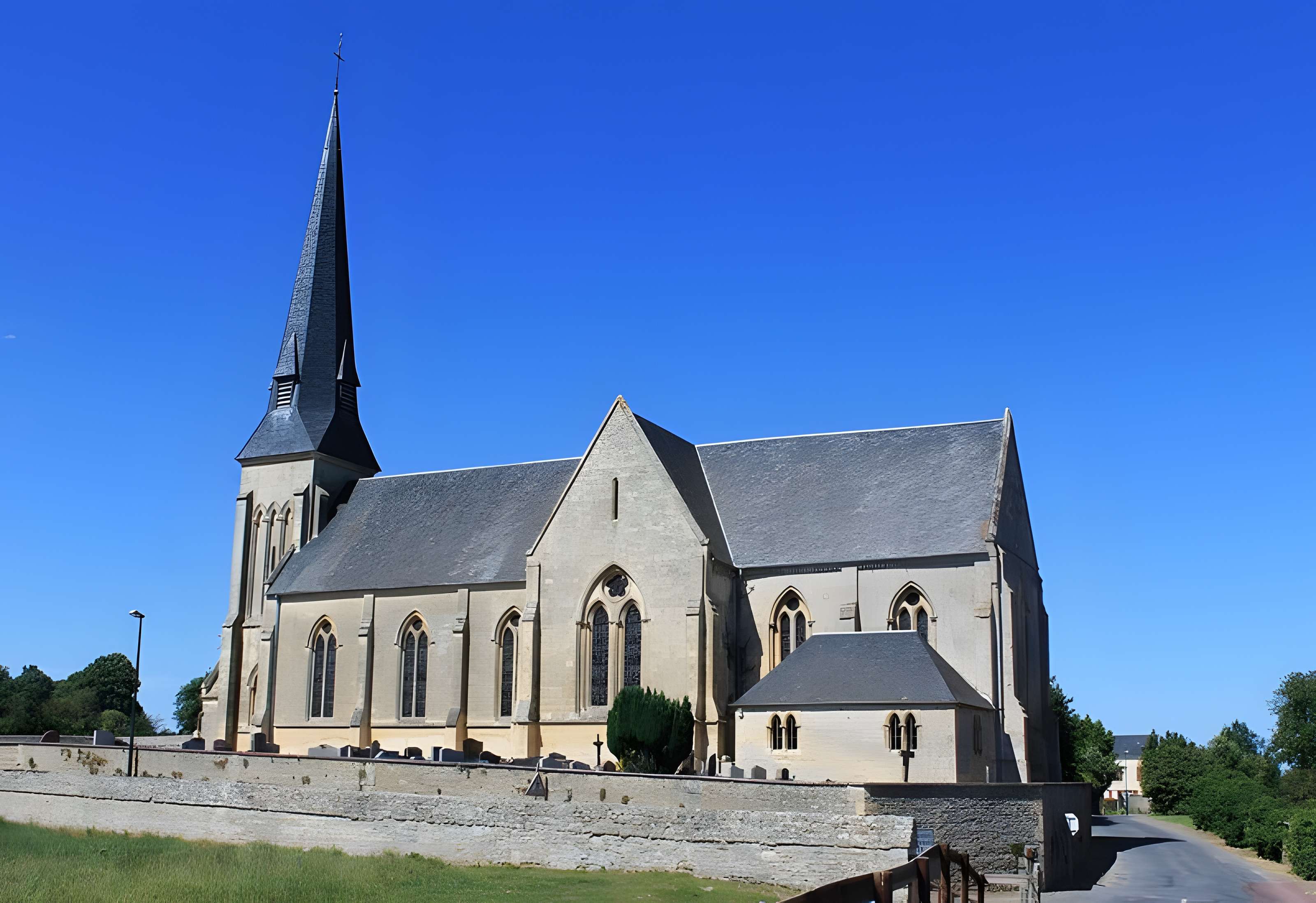 Église Saint-Aignan de Saint-Aignan-de-Cramesnil 