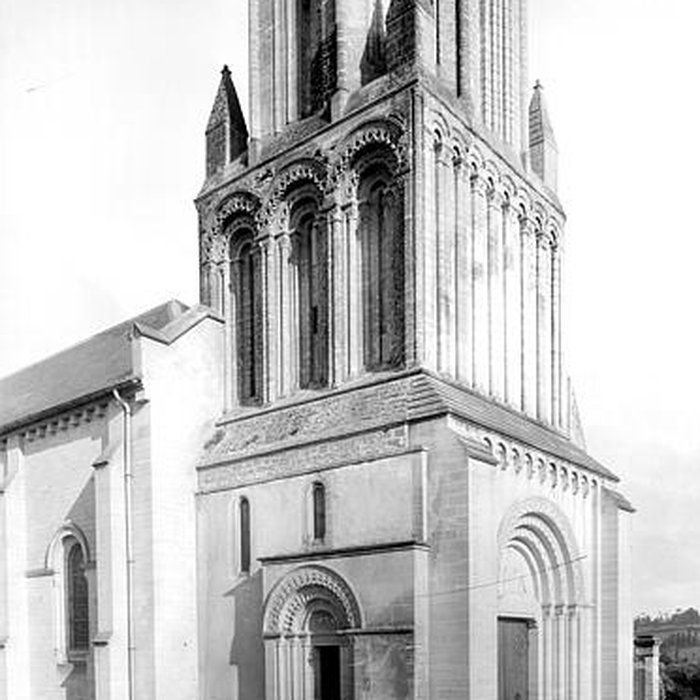 Photo de Église Saint-Aignan de Trévières